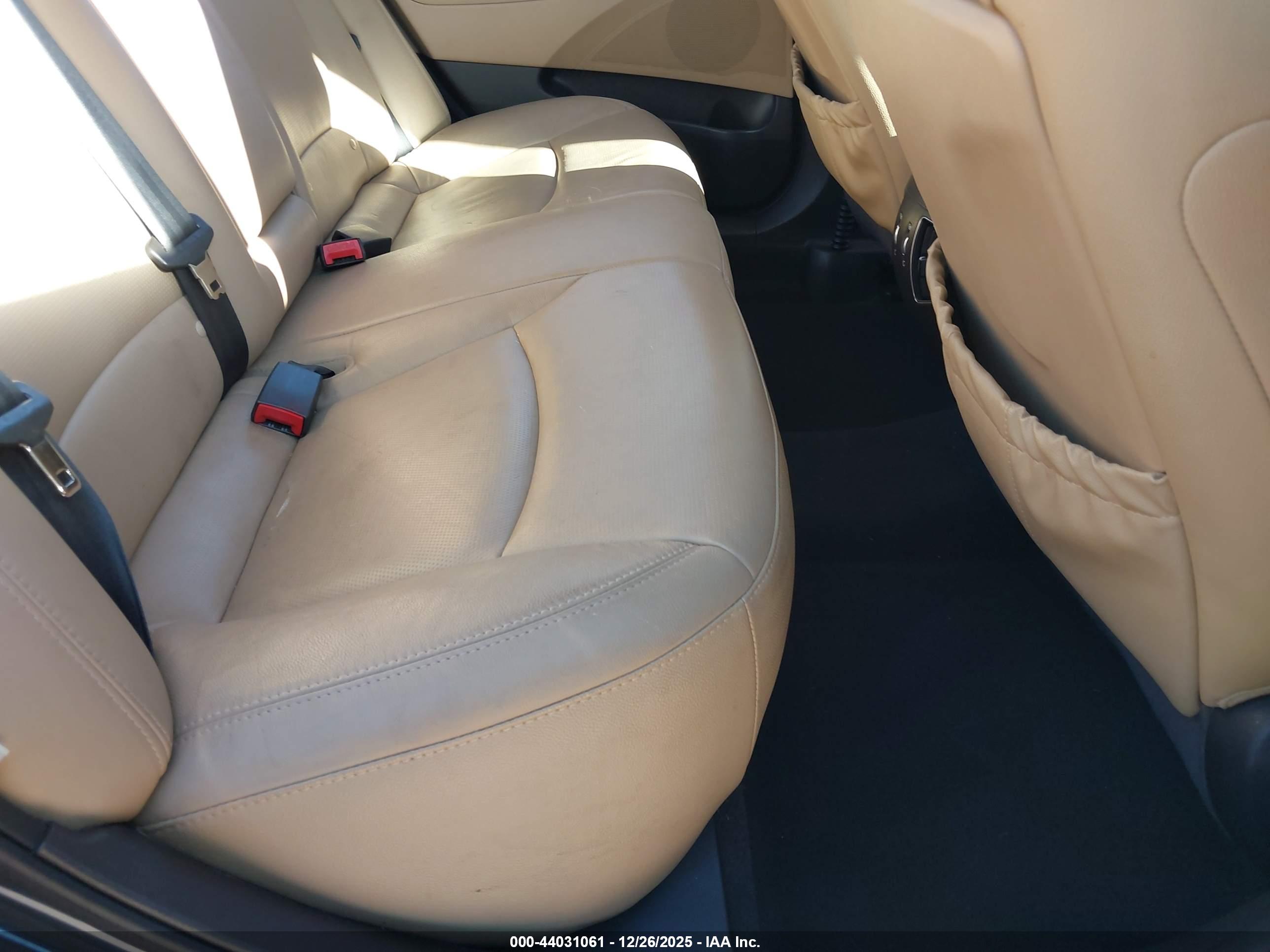 HYUNDAI SONATA image 8