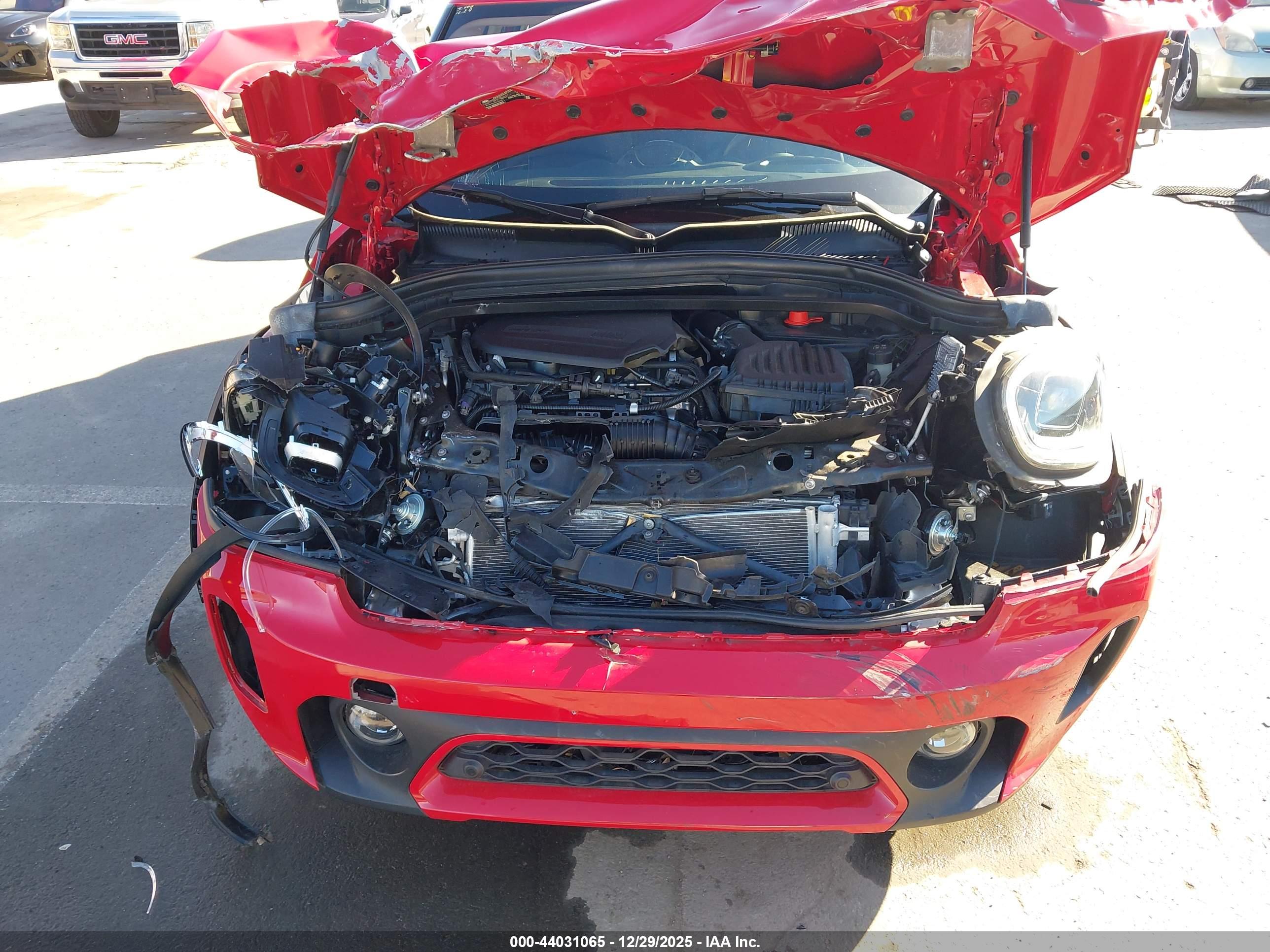 MINI COUNTRYMAN image 6