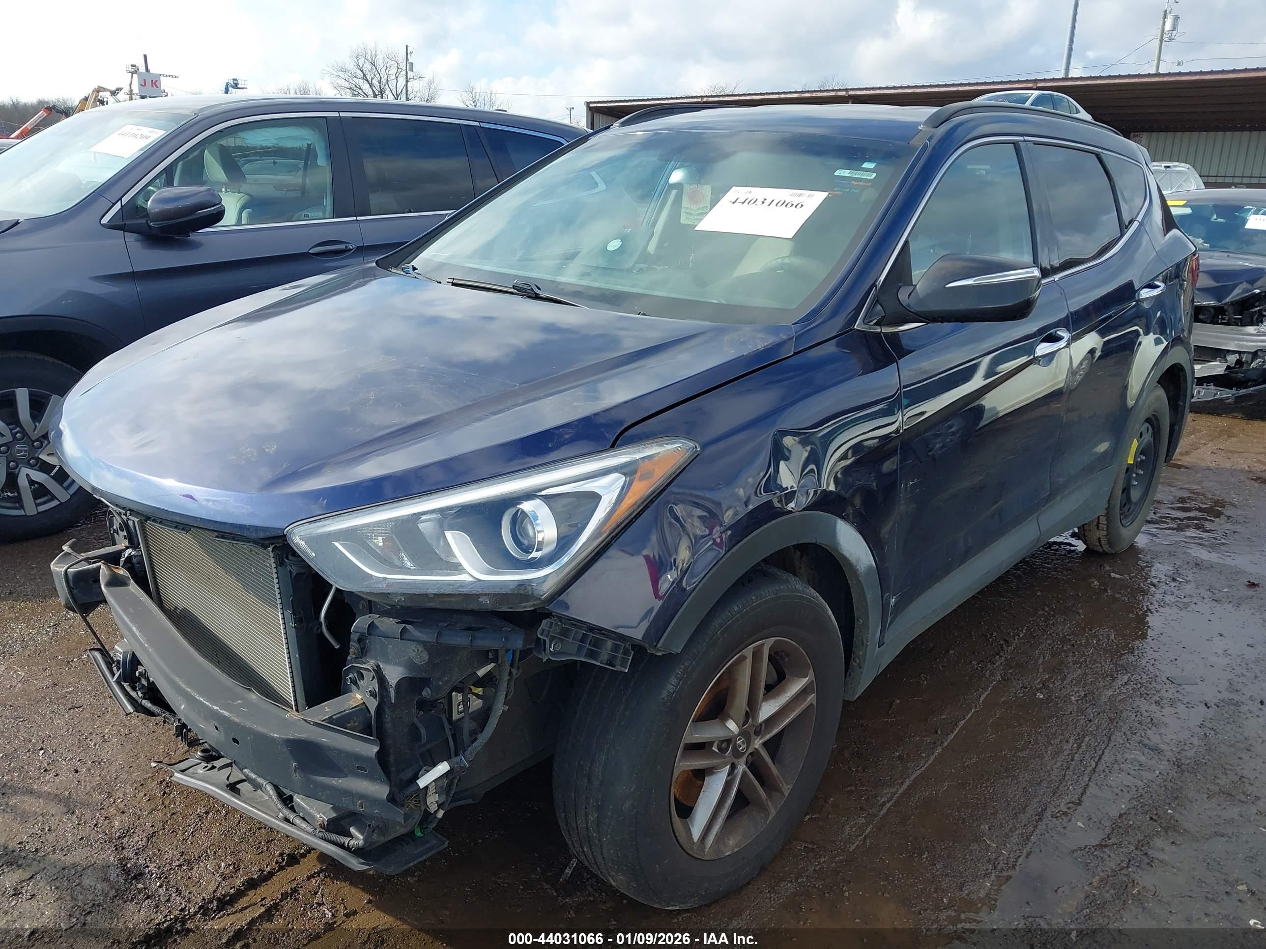 HYUNDAI SANTA image 2