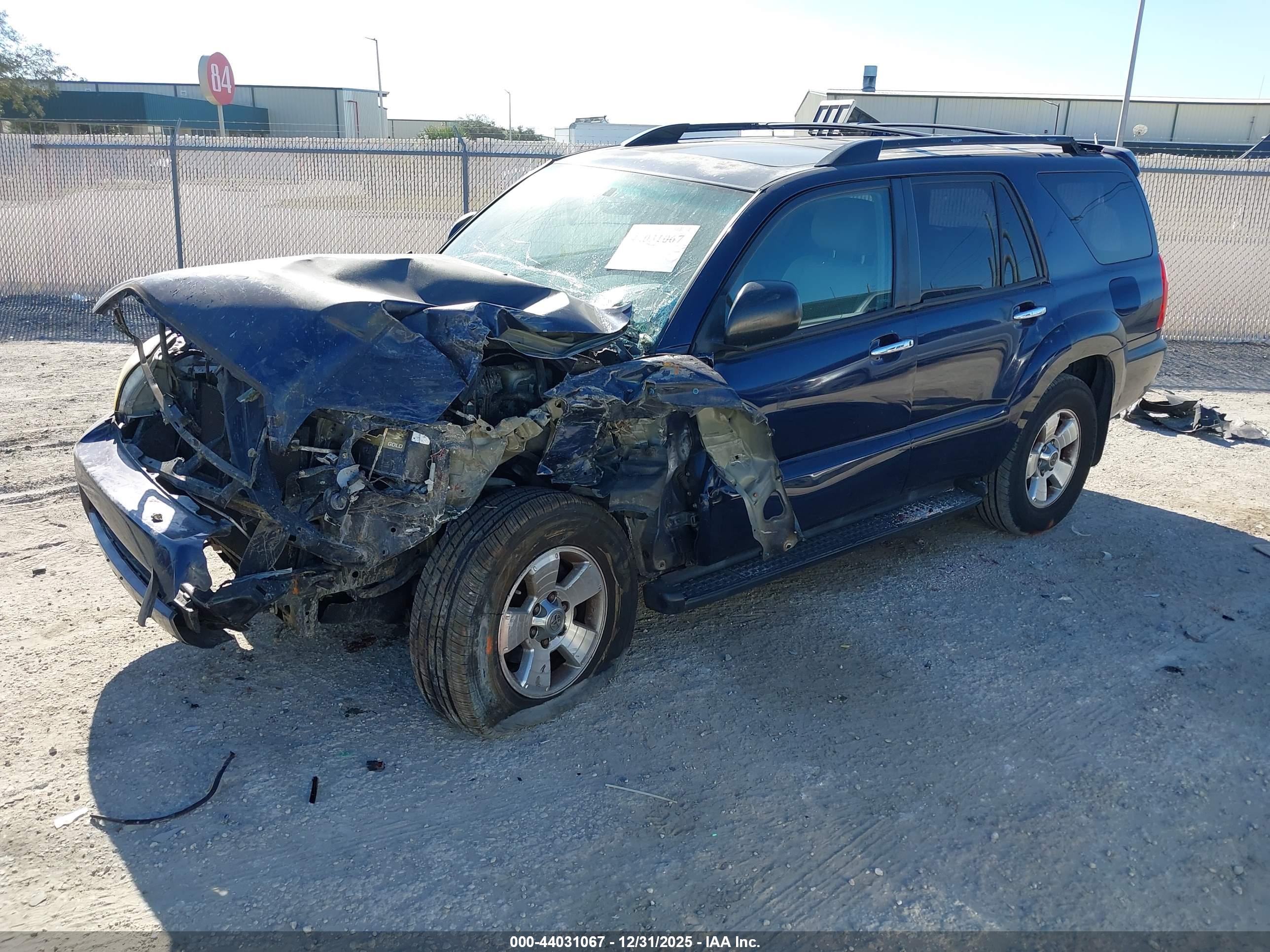 TOYOTA 4RUNNER image 2