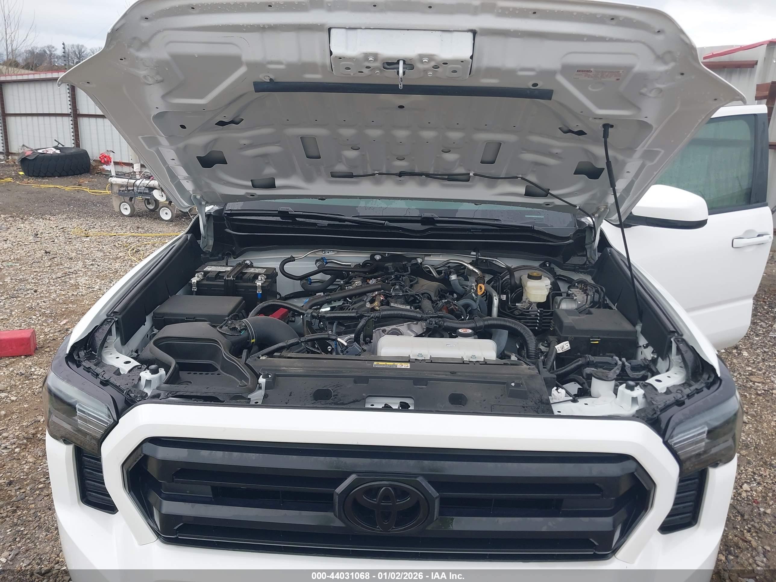 TOYOTA TACOMA image 10