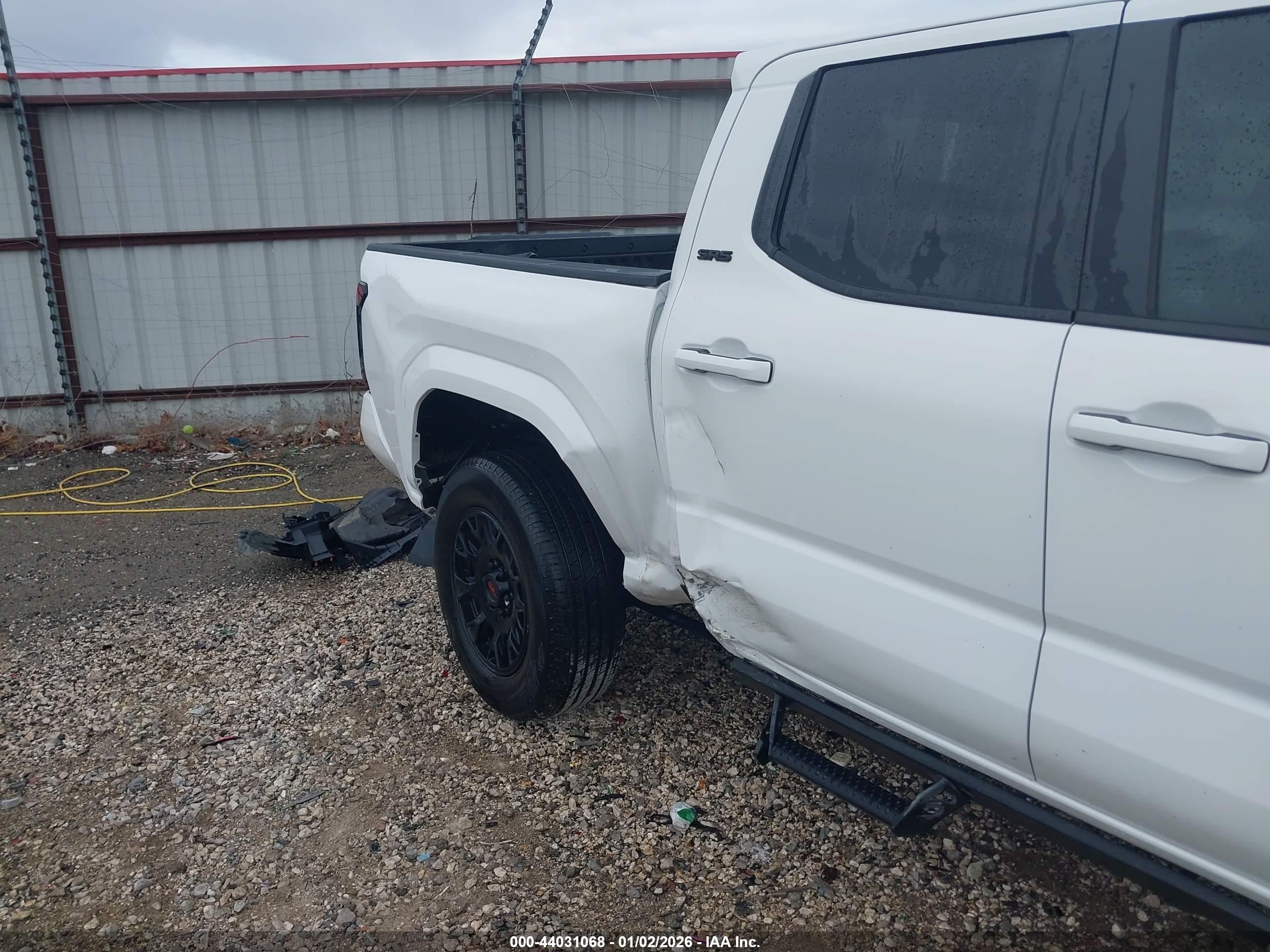 TOYOTA TACOMA image 6