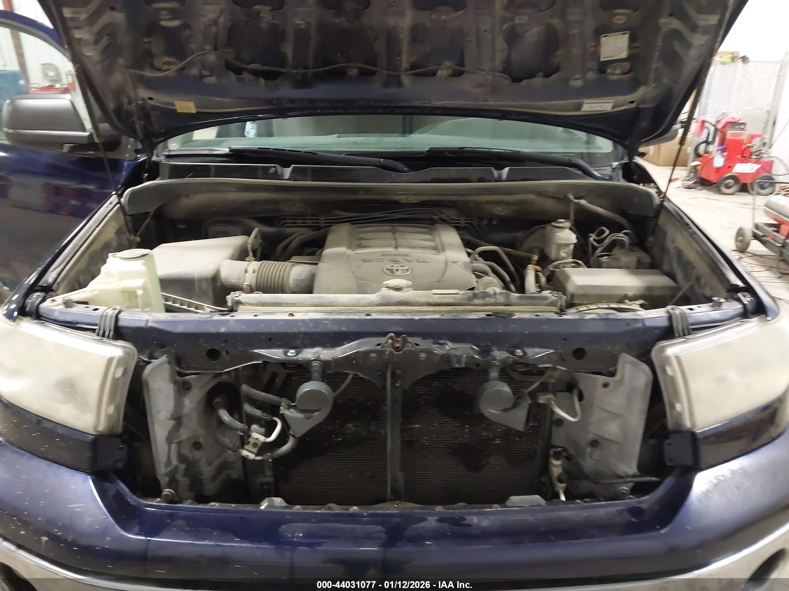 TOYOTA TUNDRA image 10