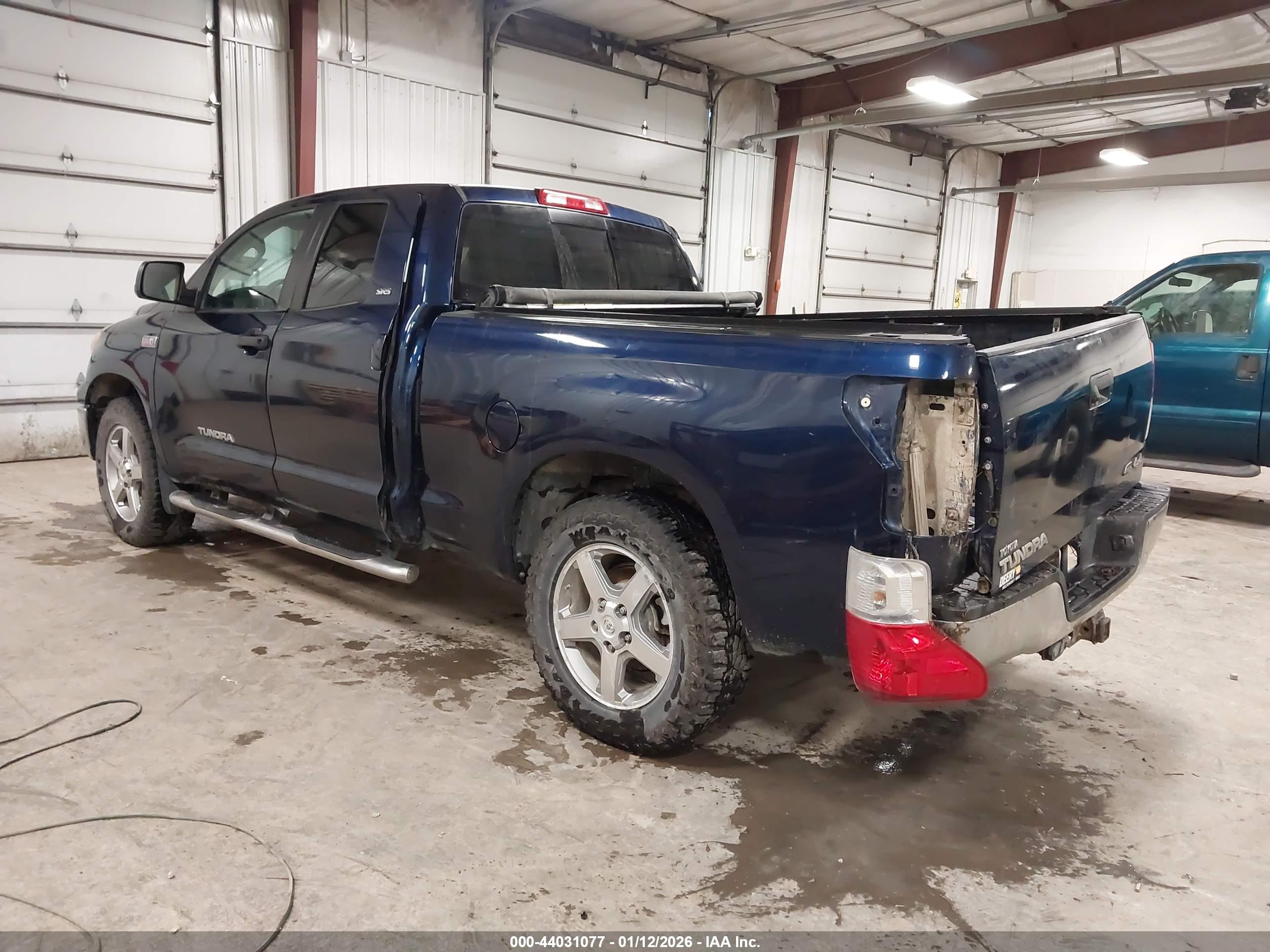 TOYOTA TUNDRA image 3