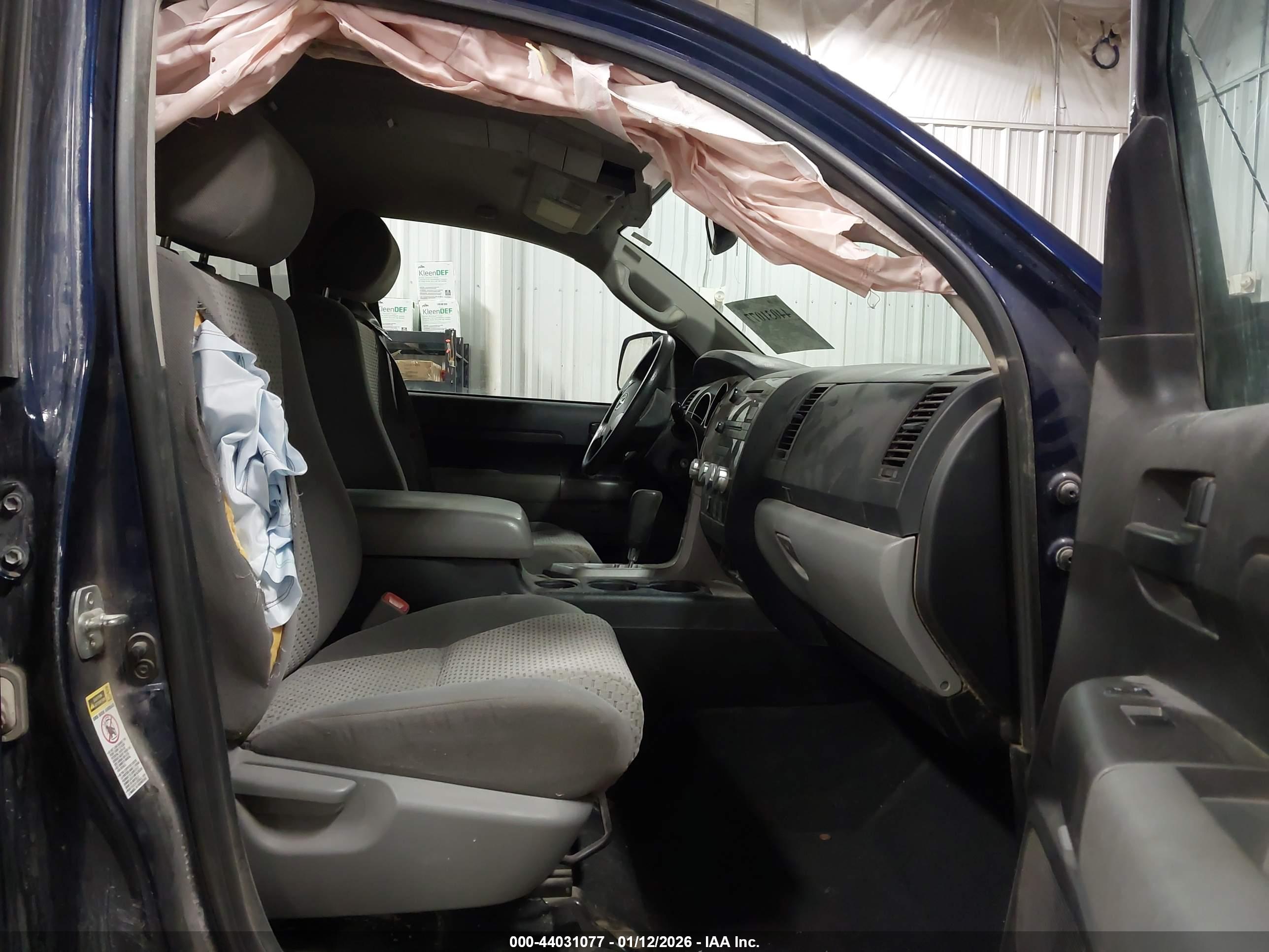TOYOTA TUNDRA image 5
