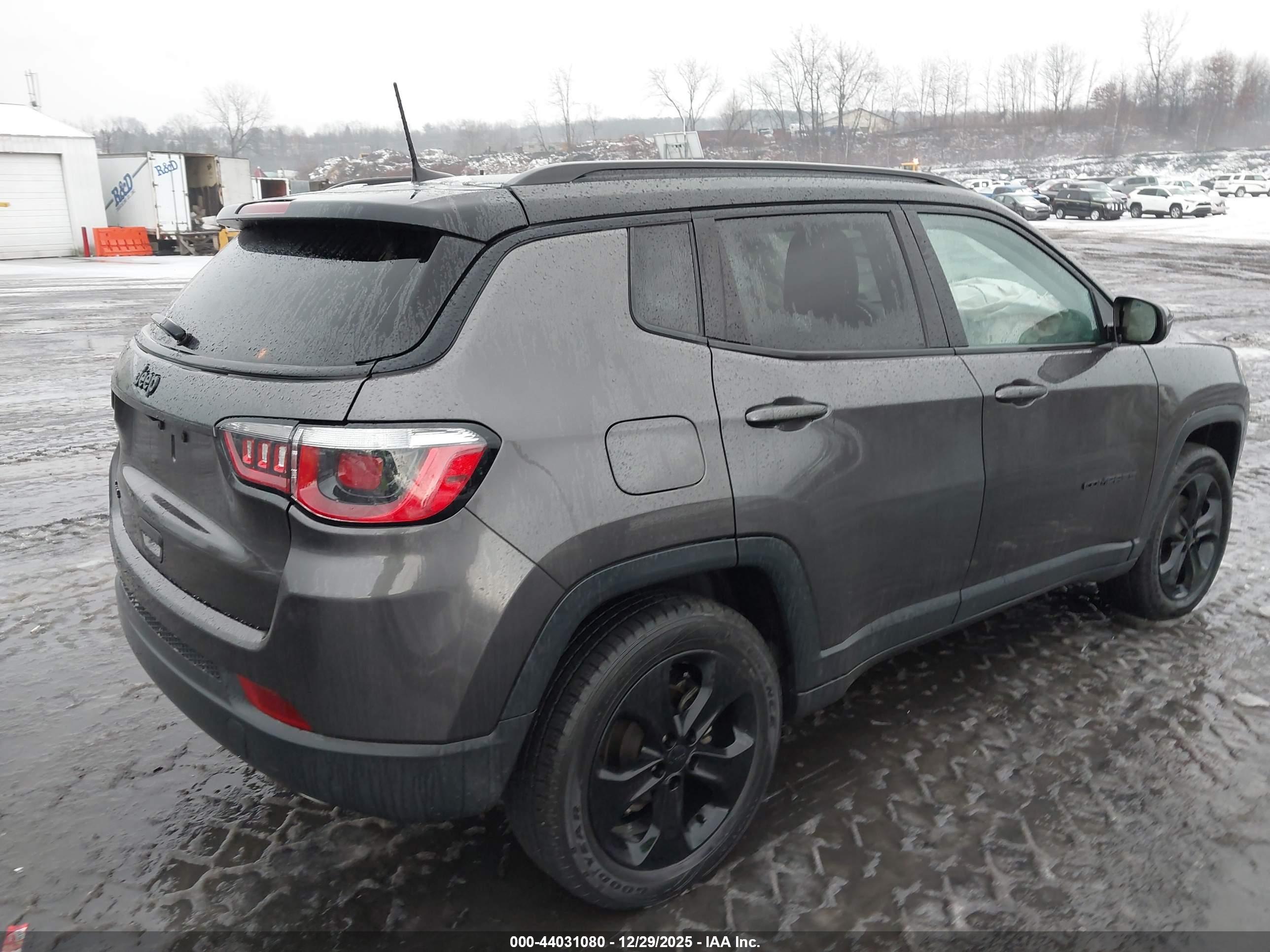 JEEP COMPASS image 4