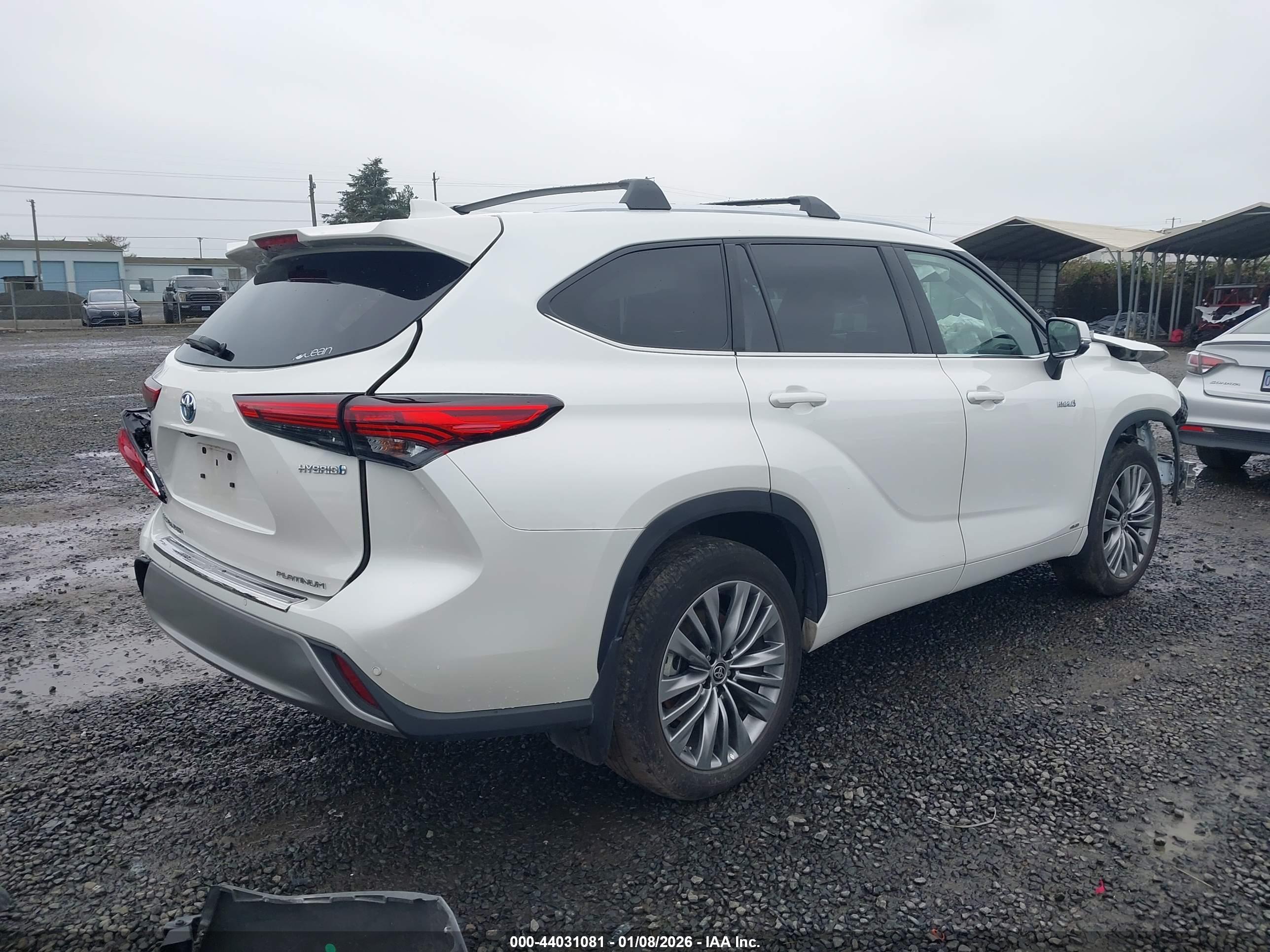 TOYOTA HIGHLANDER image 4