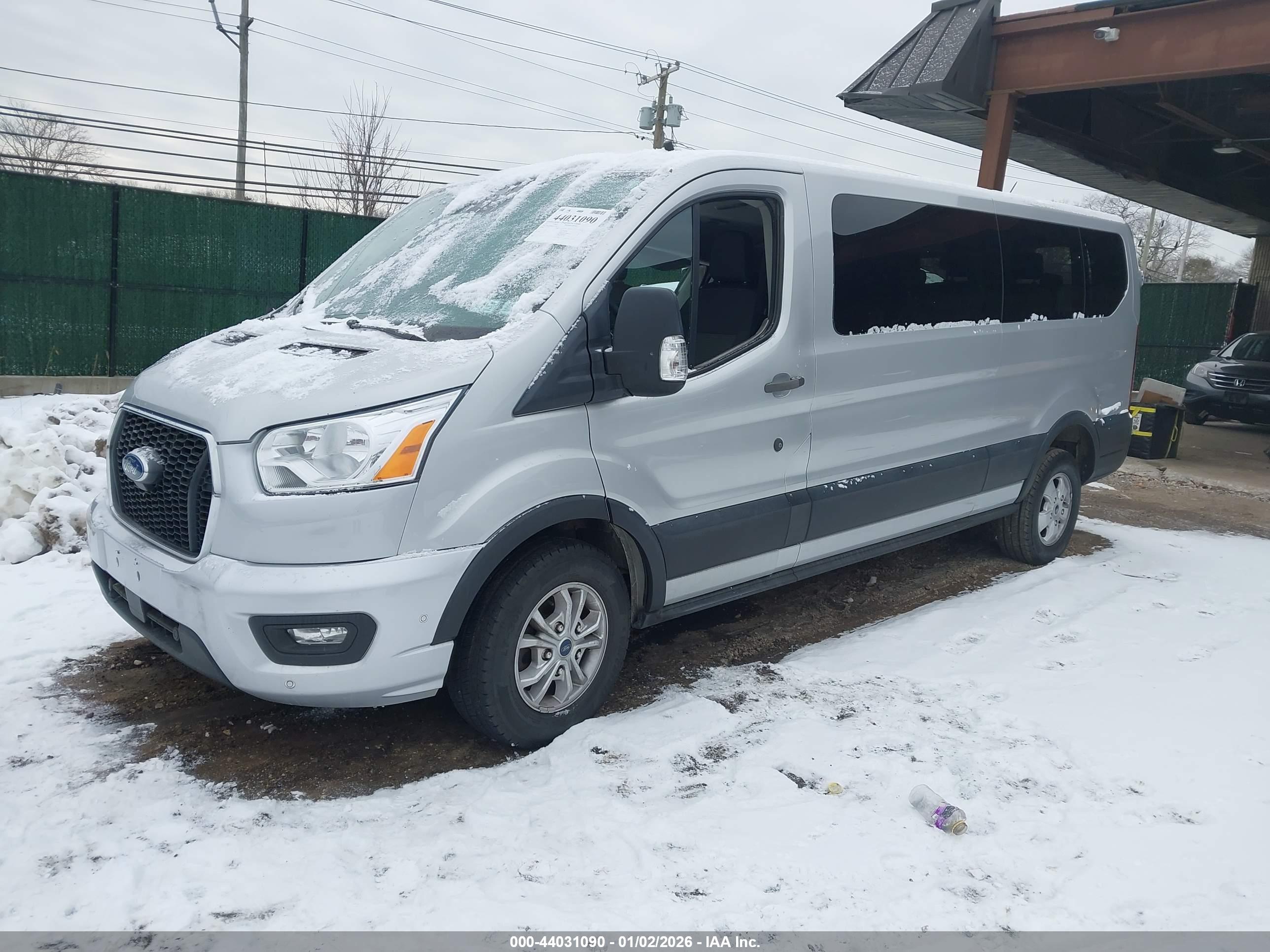 FORD TRANSIT-350 image 2