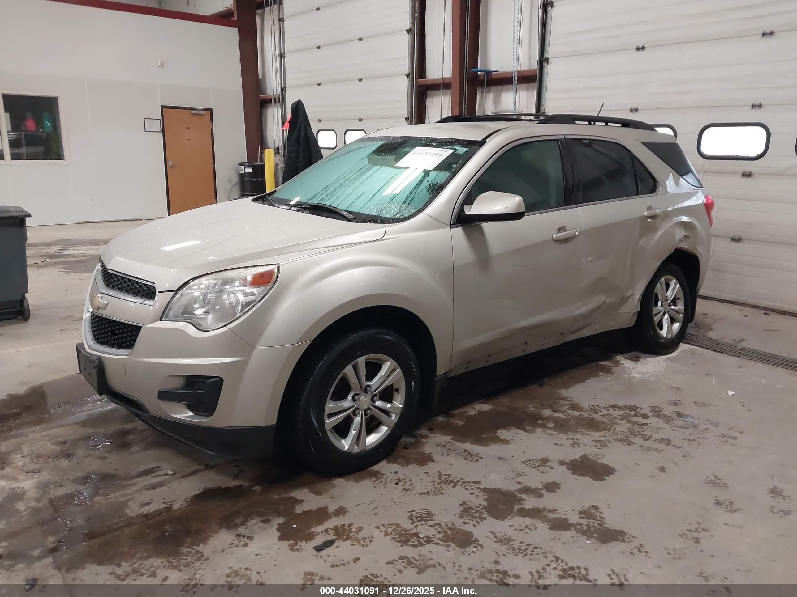 CHEVROLET EQUINOX image 2