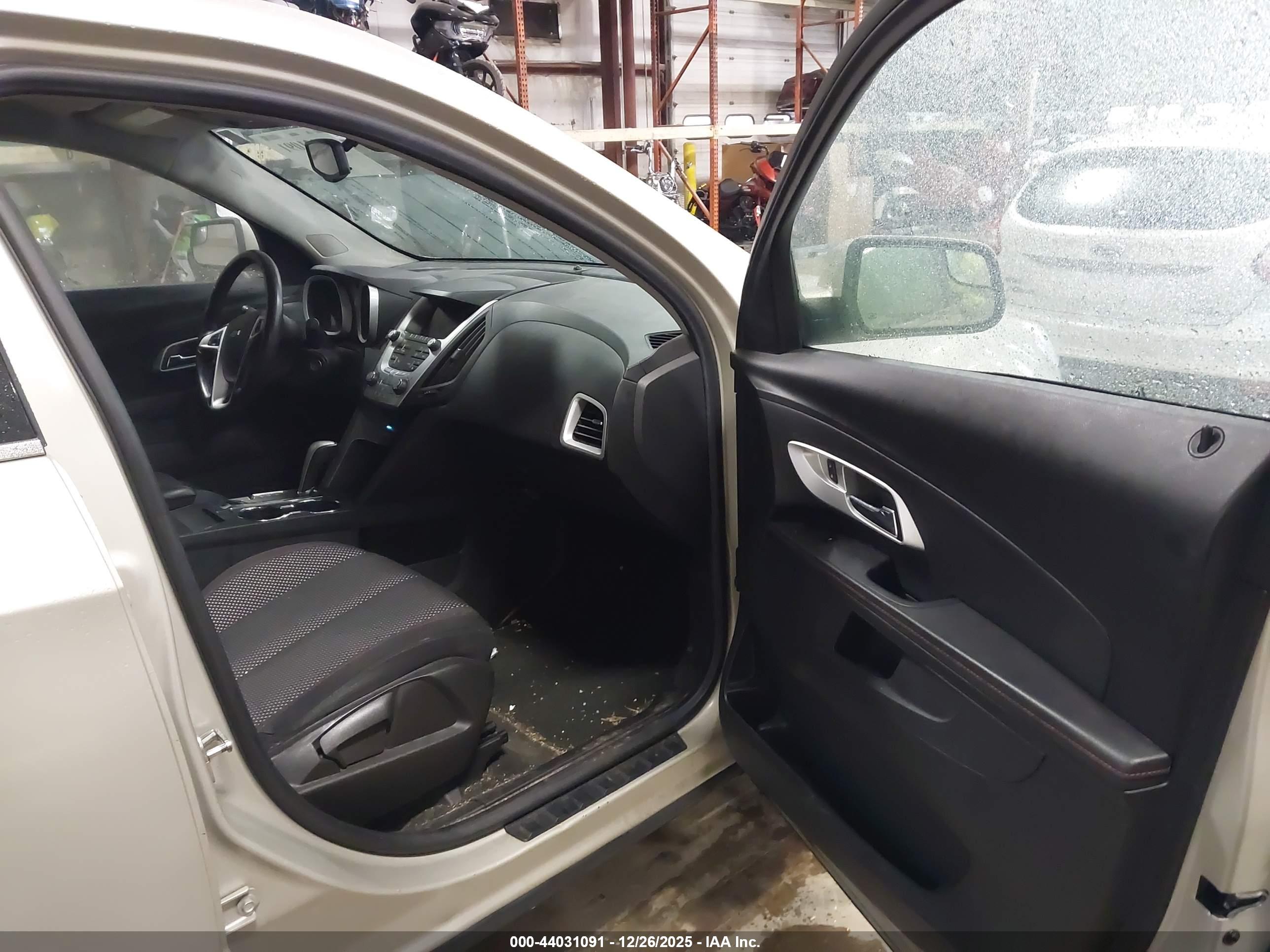 CHEVROLET EQUINOX image 5