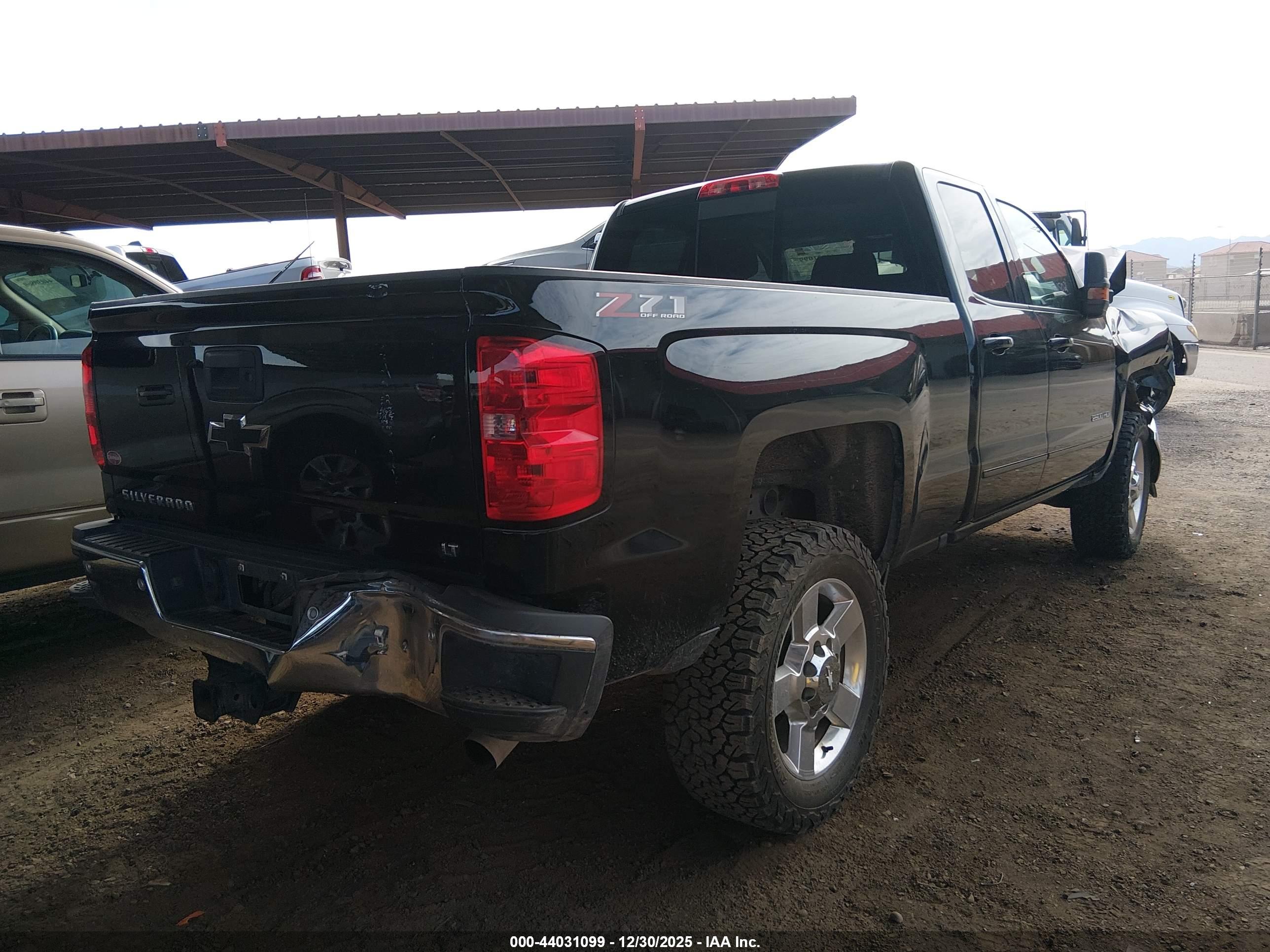 CHEVROLET SILVERADO image 4