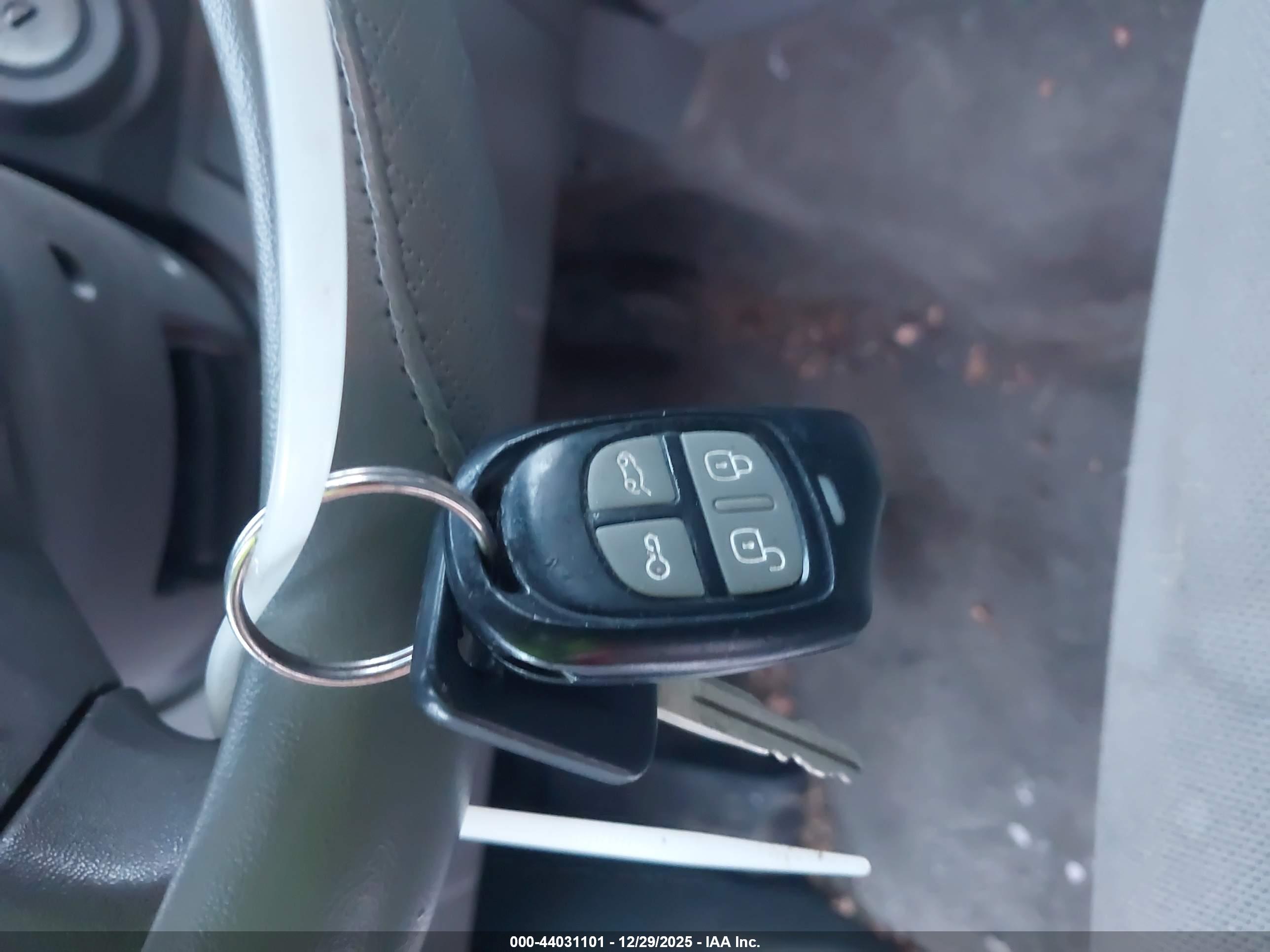 NISSAN FRONTIER image 11