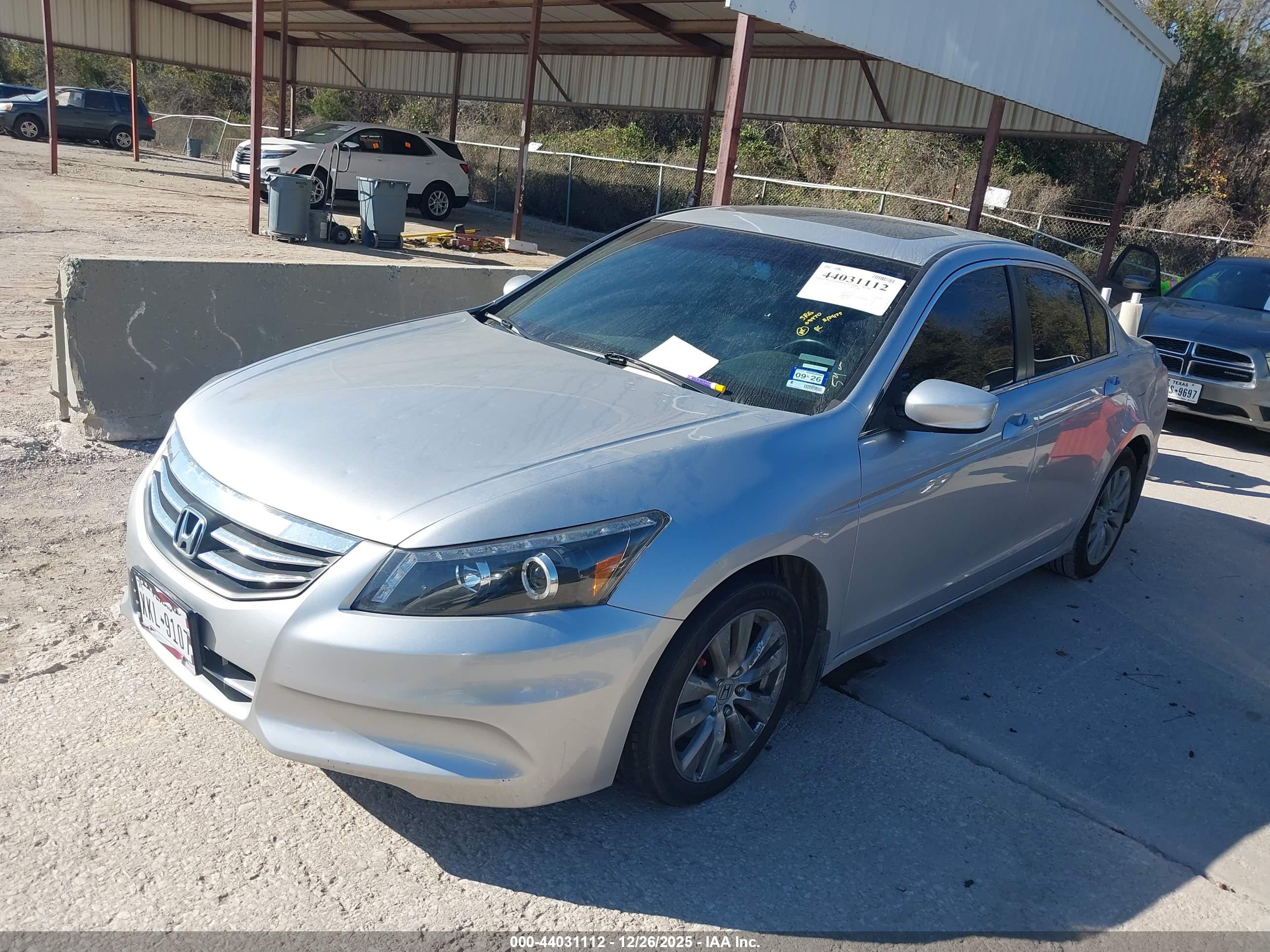HONDA ACCORD image 2