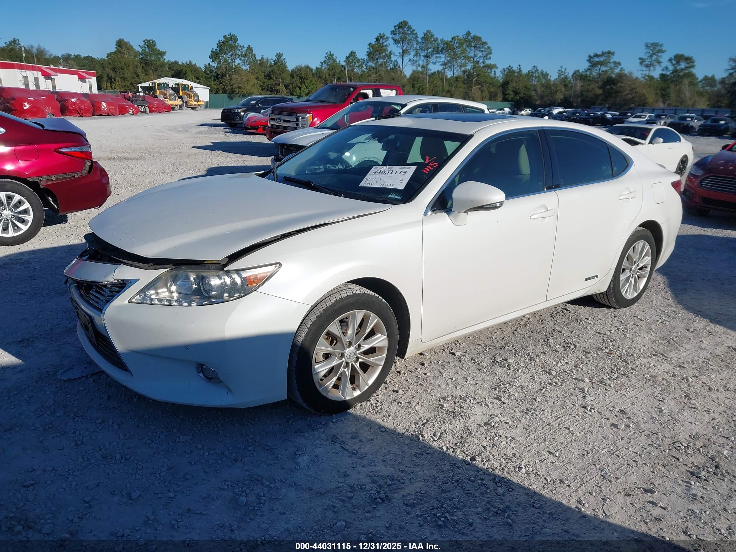 LEXUS ES image 2