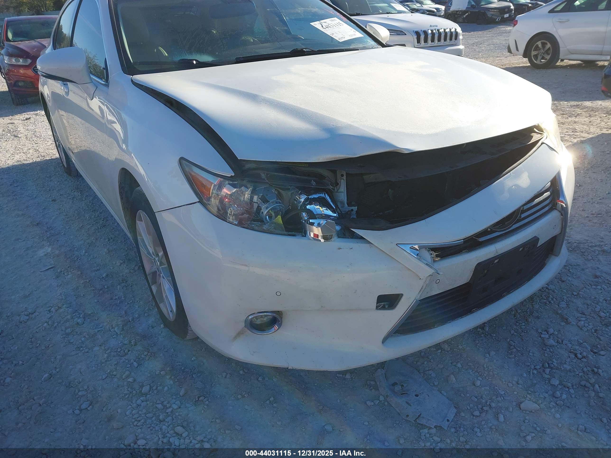 LEXUS ES image 6
