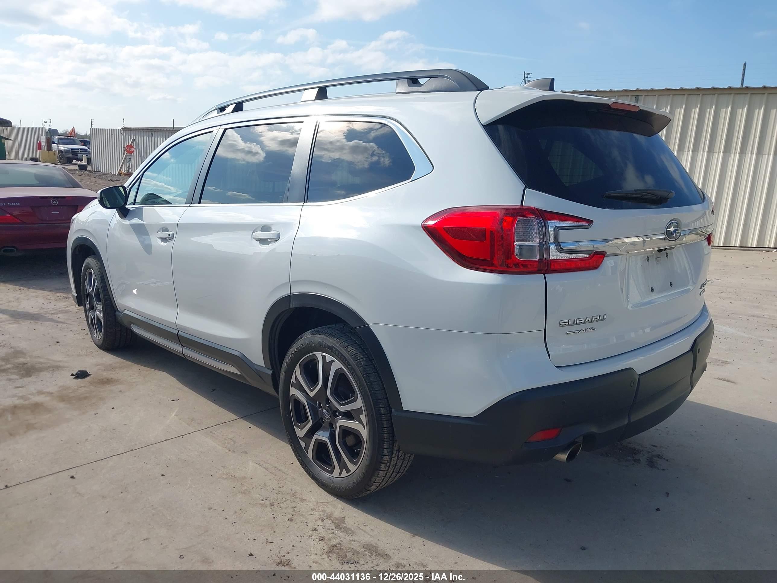 SUBARU ASCENT image 3
