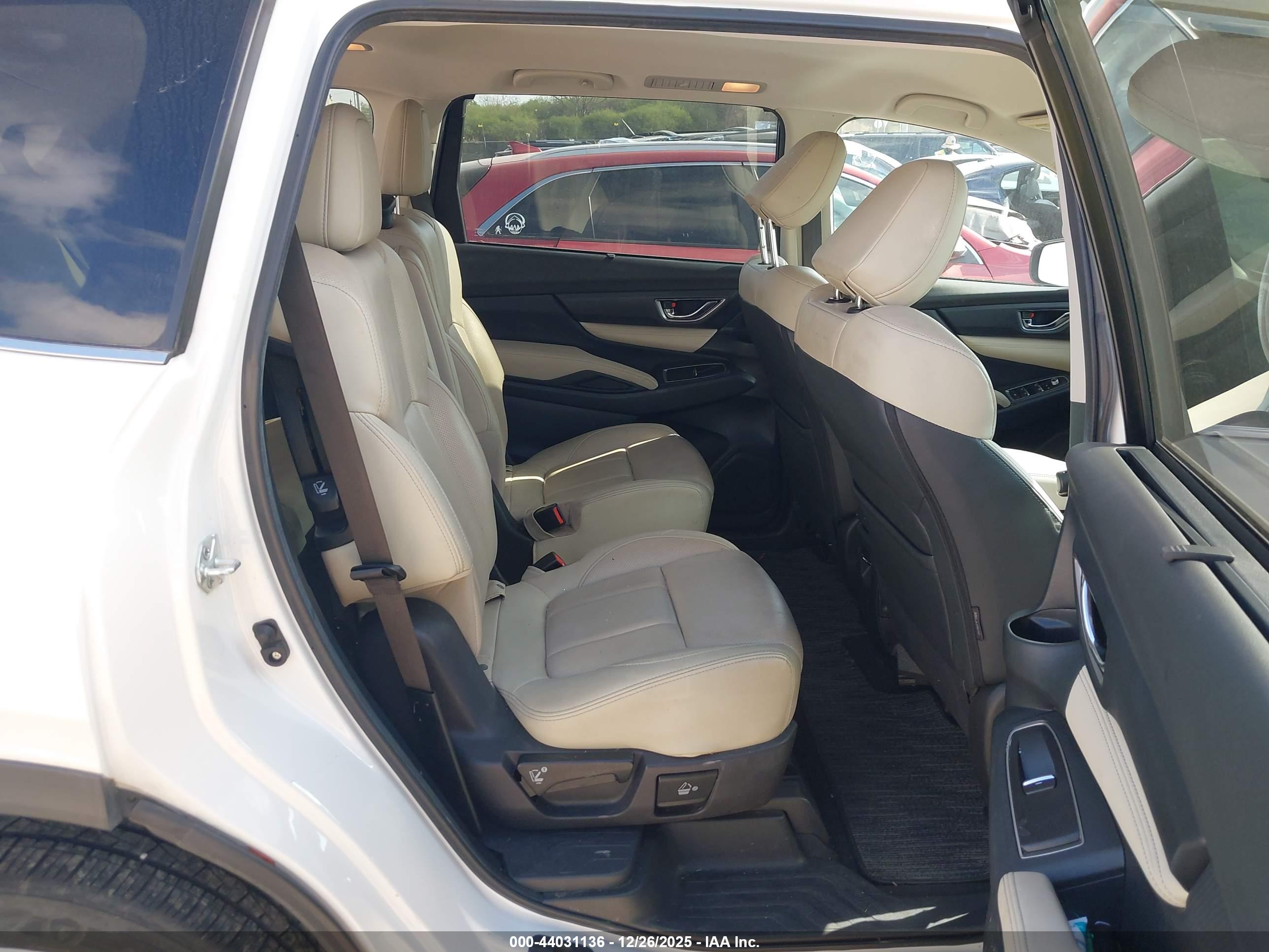 SUBARU ASCENT image 8