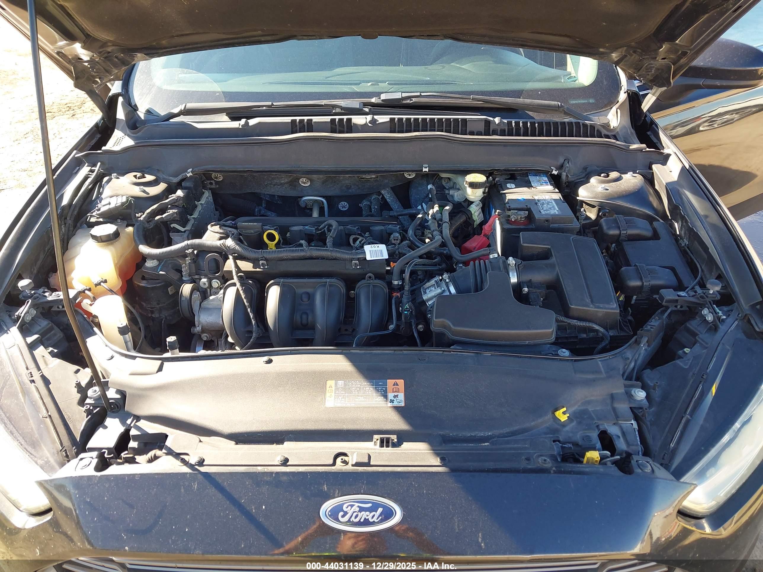 FORD FUSION image 10