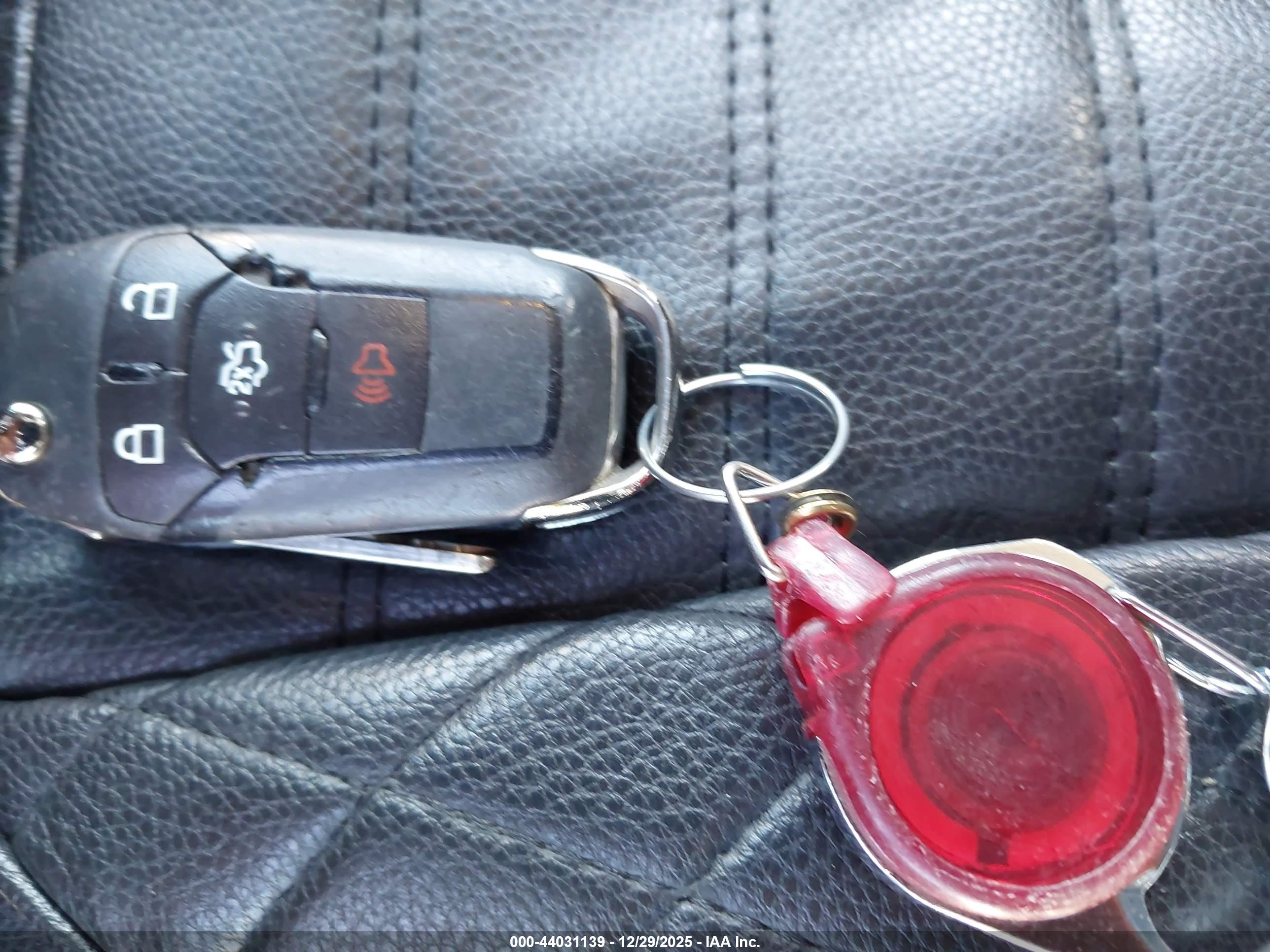 FORD FUSION image 11