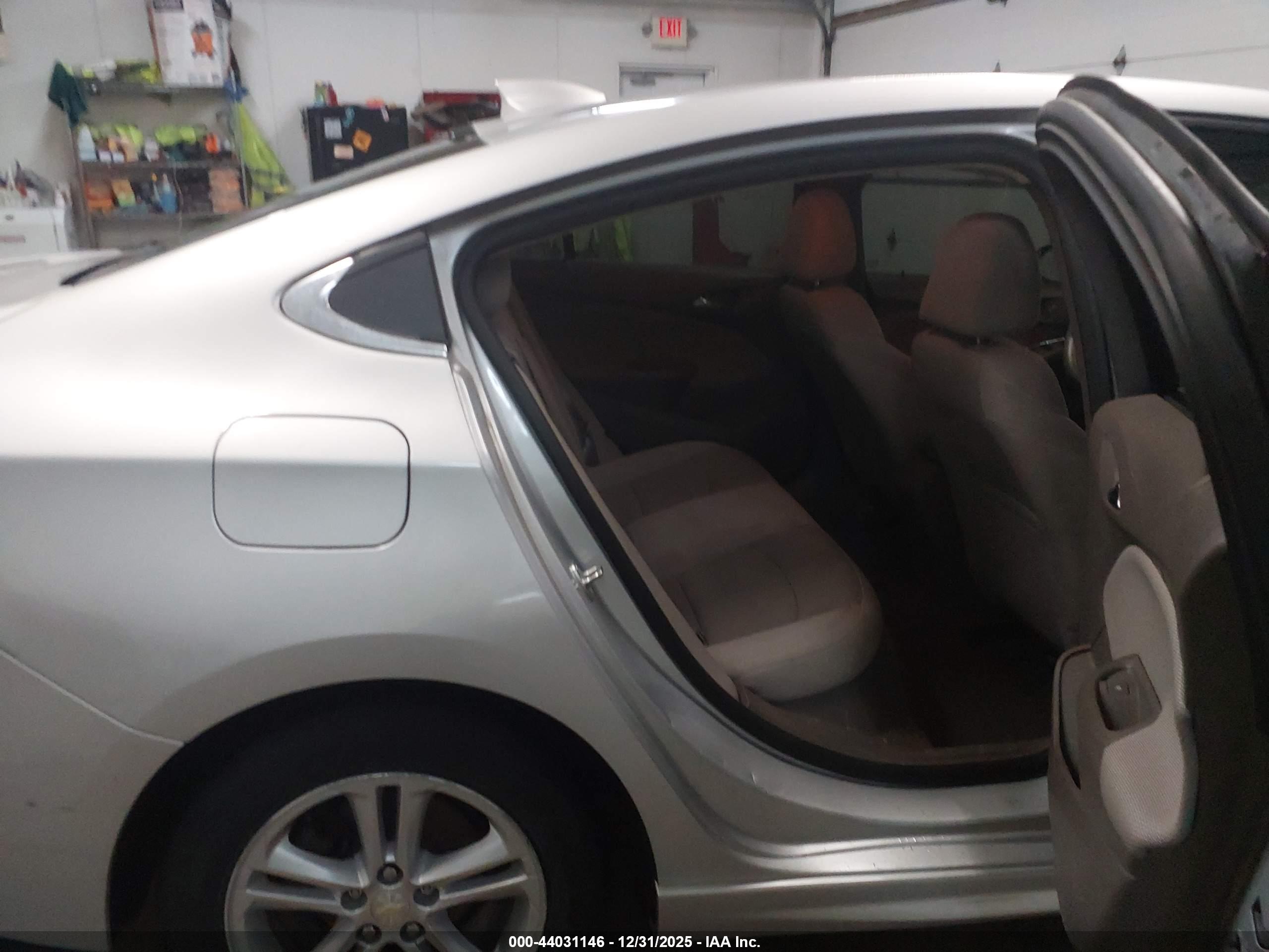 CHEVROLET CRUZE image 8