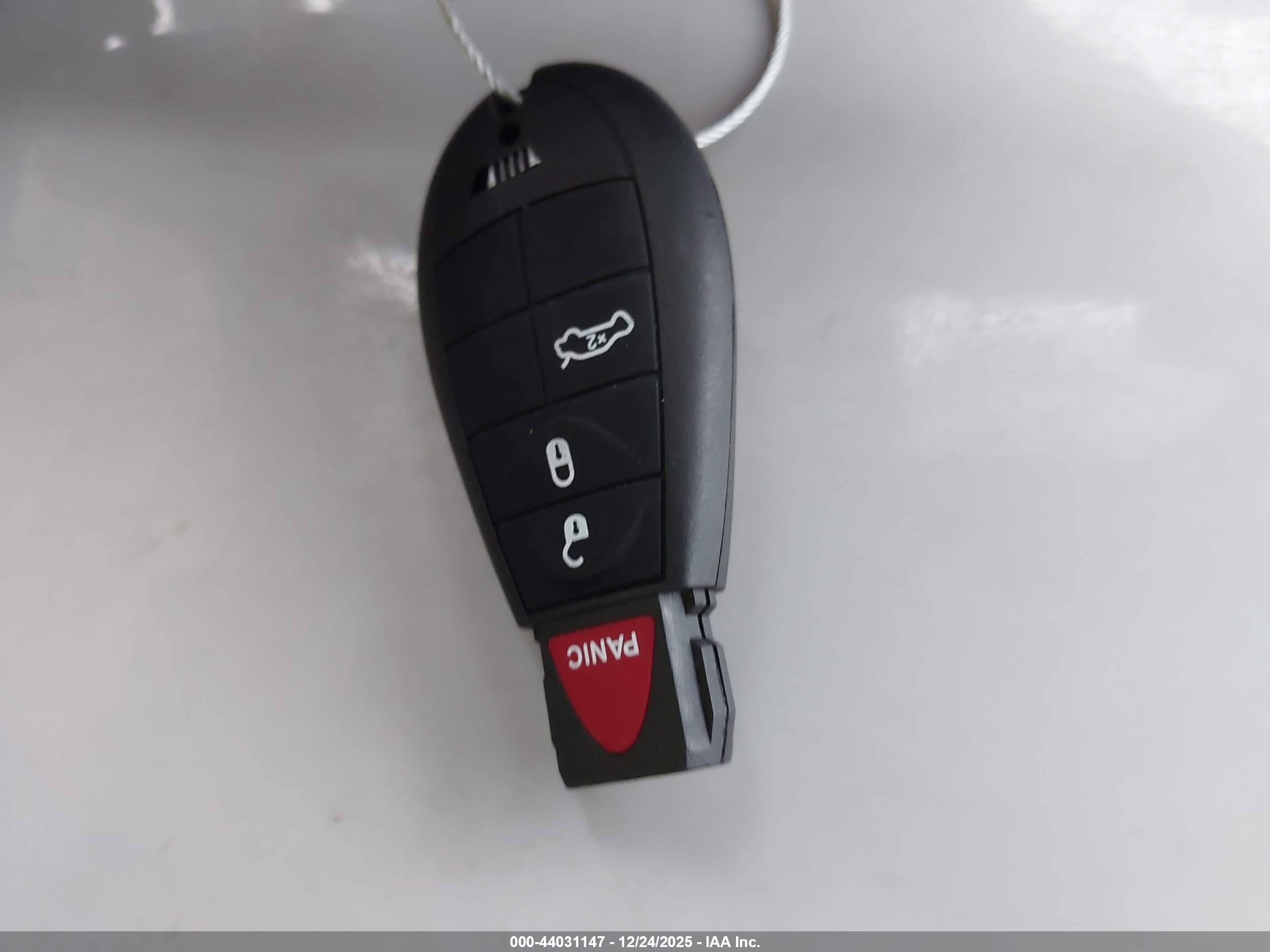 CHRYSLER TOWN image 11