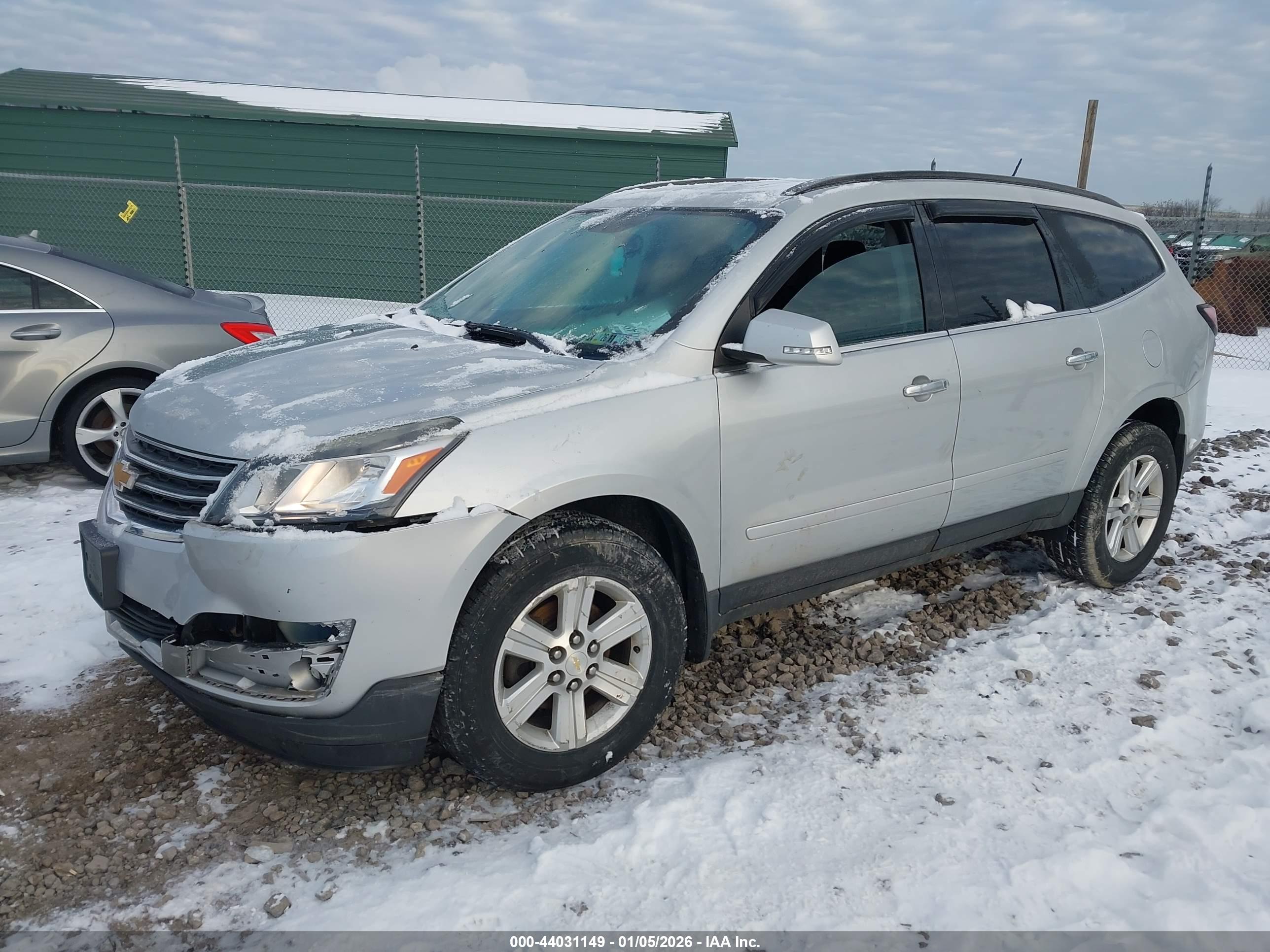 CHEVROLET TRAVERSE image 2