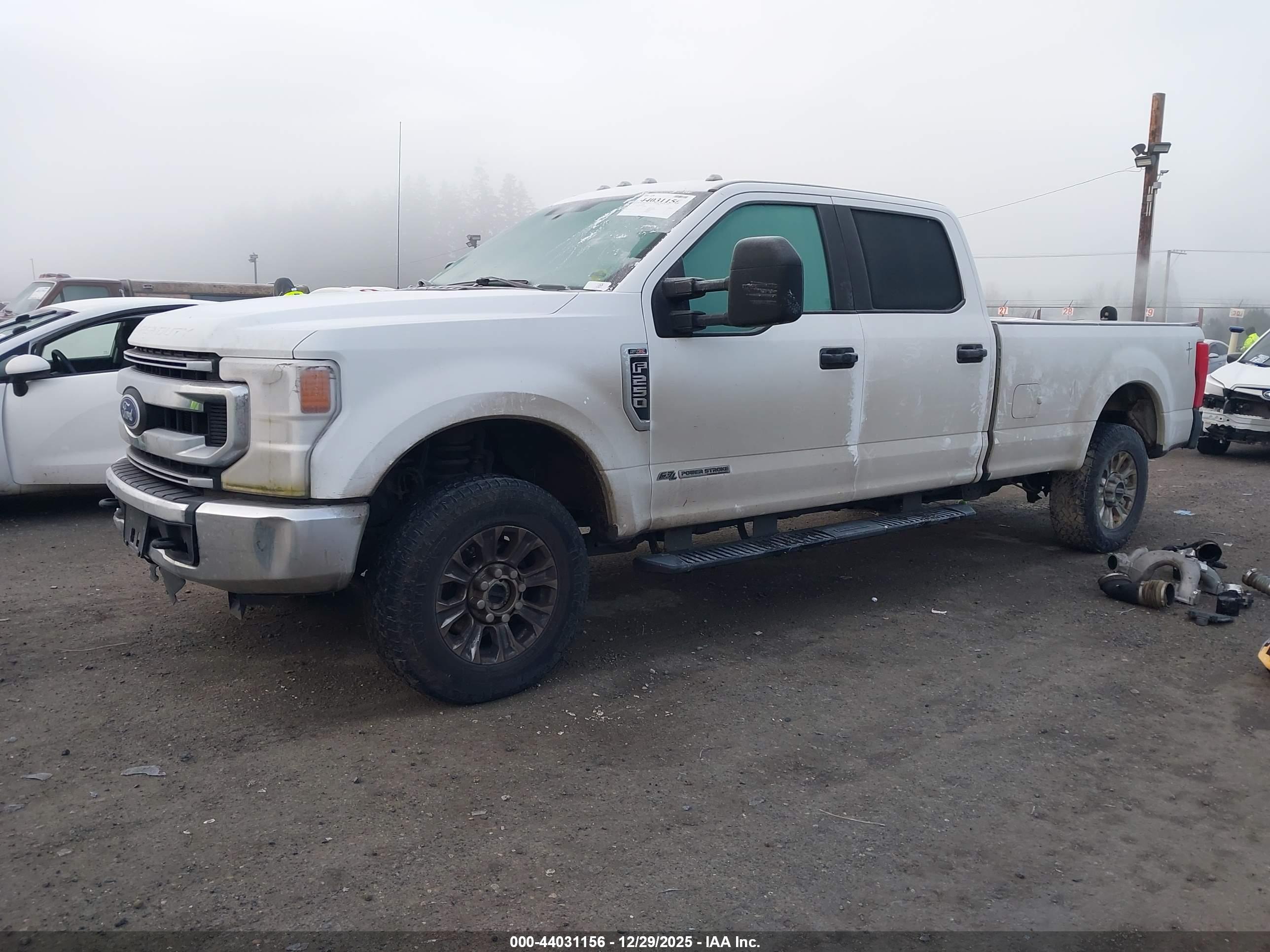 FORD F-250 image 2