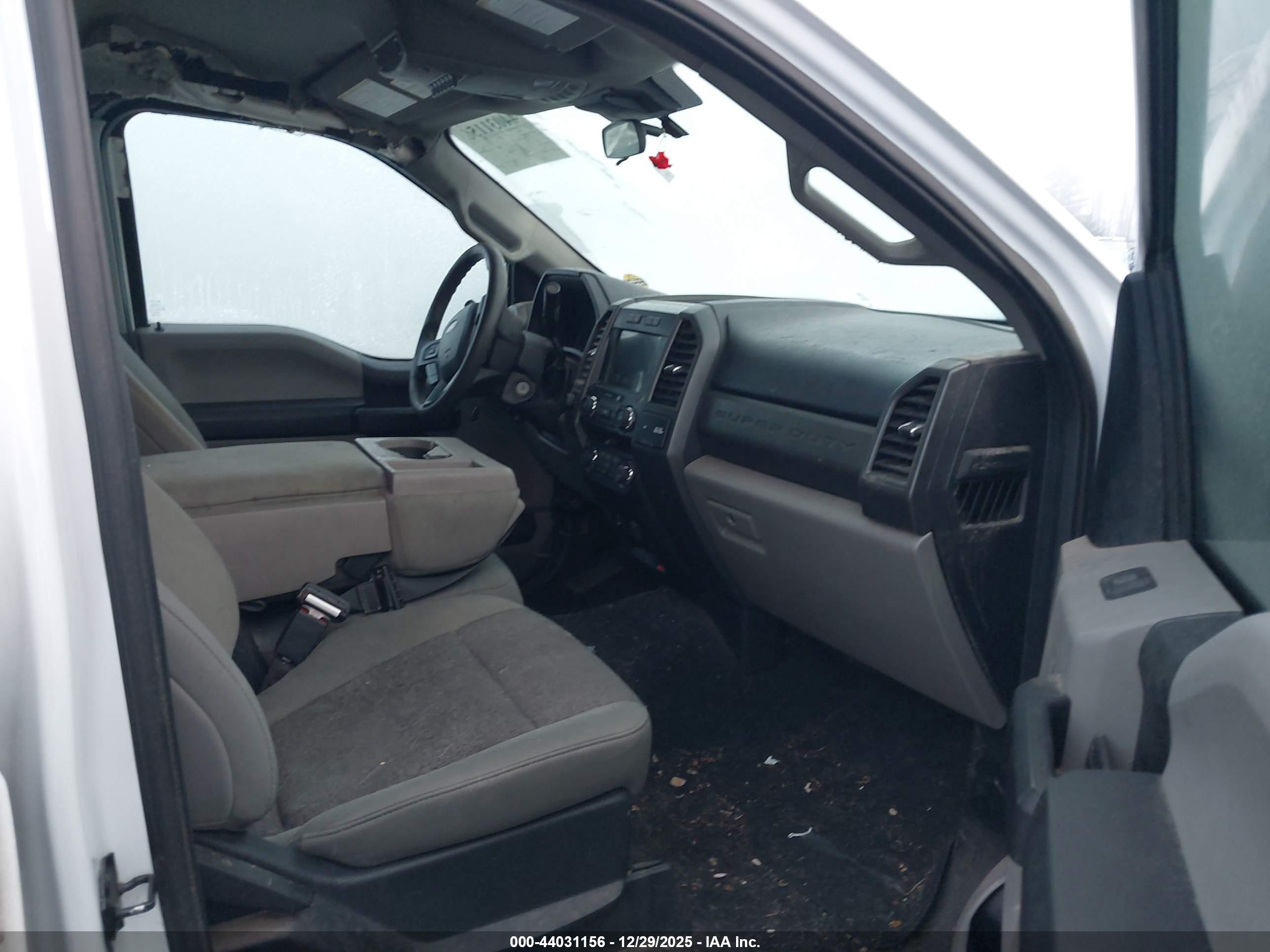 FORD F-250 image 5