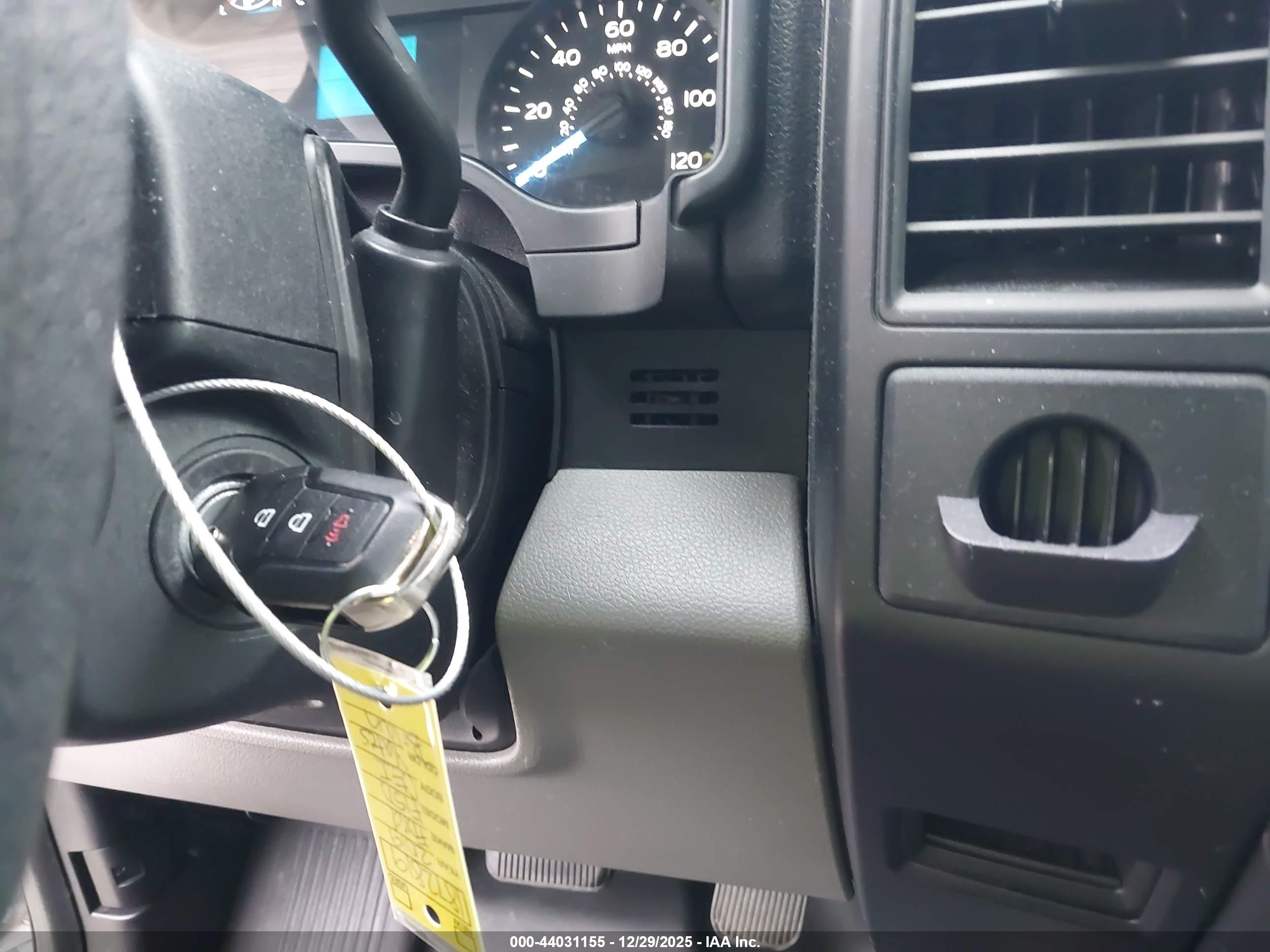 FORD F-150 image 11
