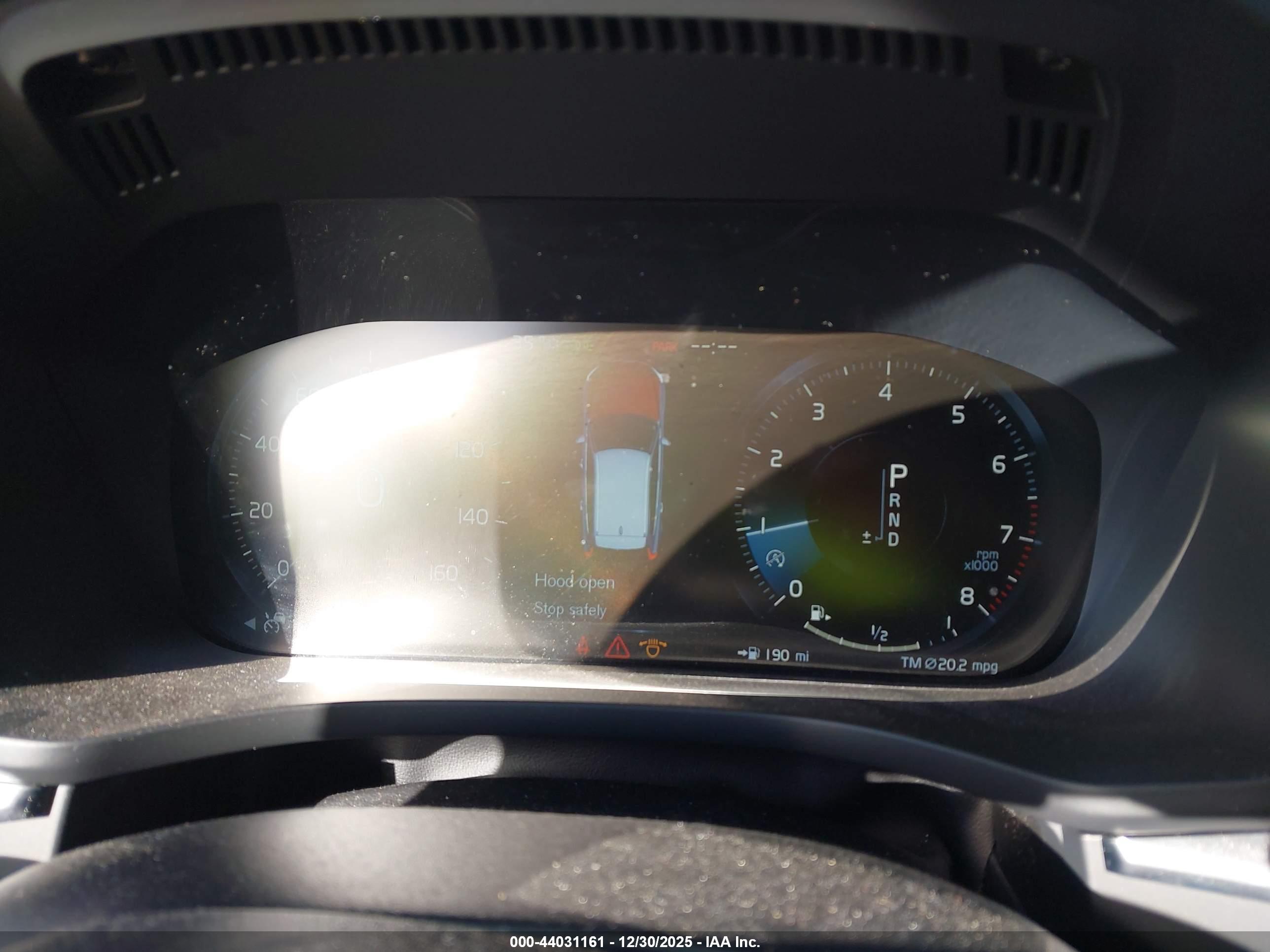 VOLVO XC60 image 7