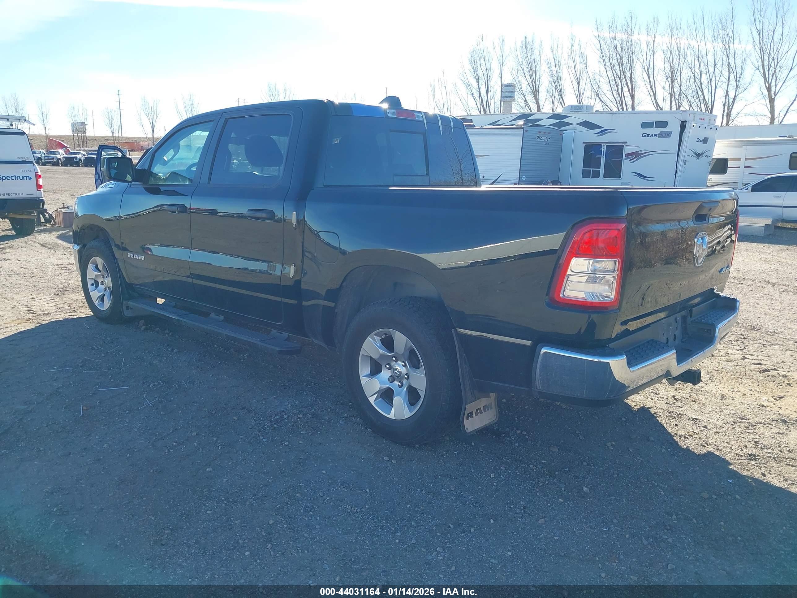 RAM 1500 image 3
