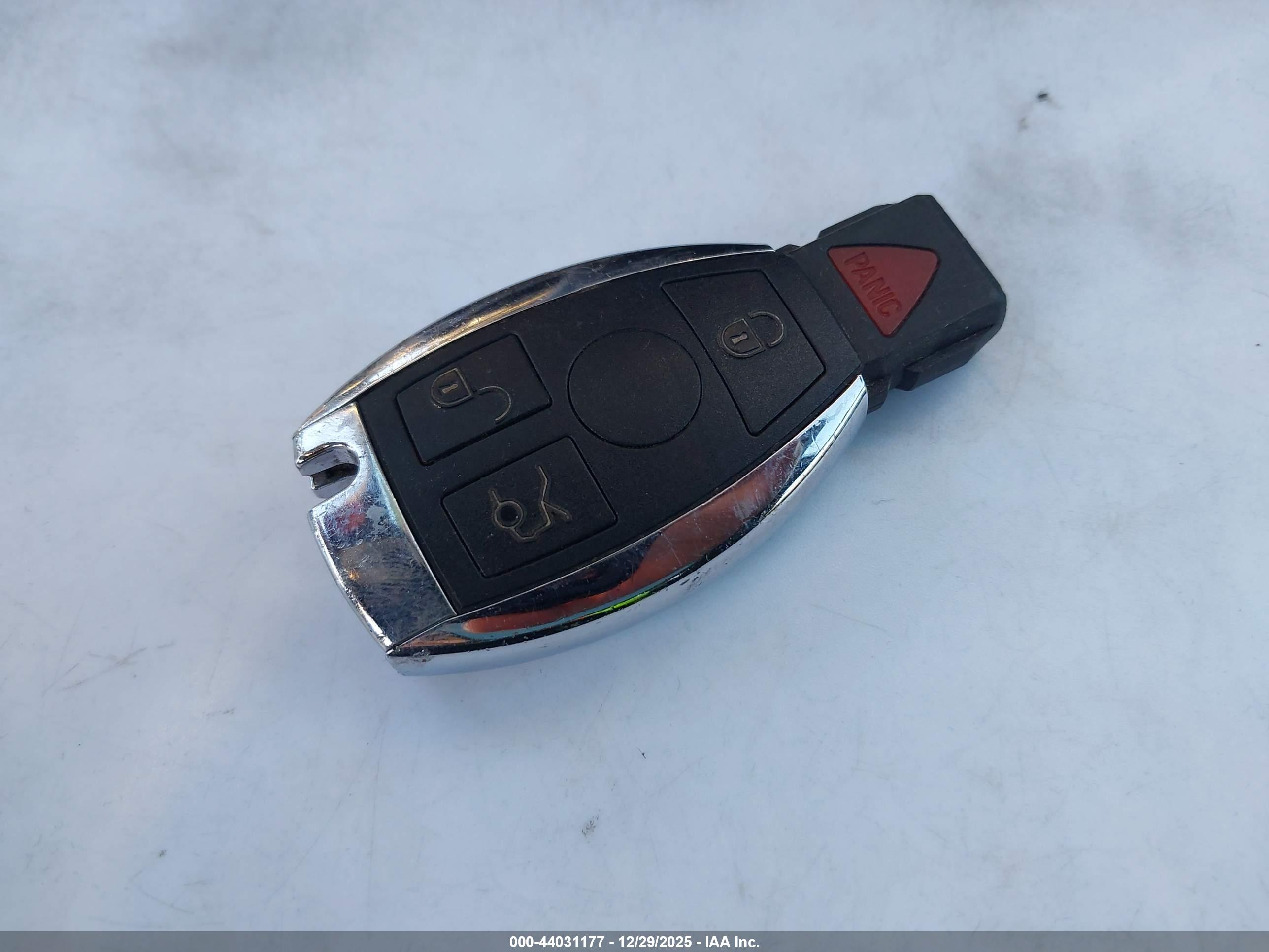 MERCEDES-BENZ C image 11