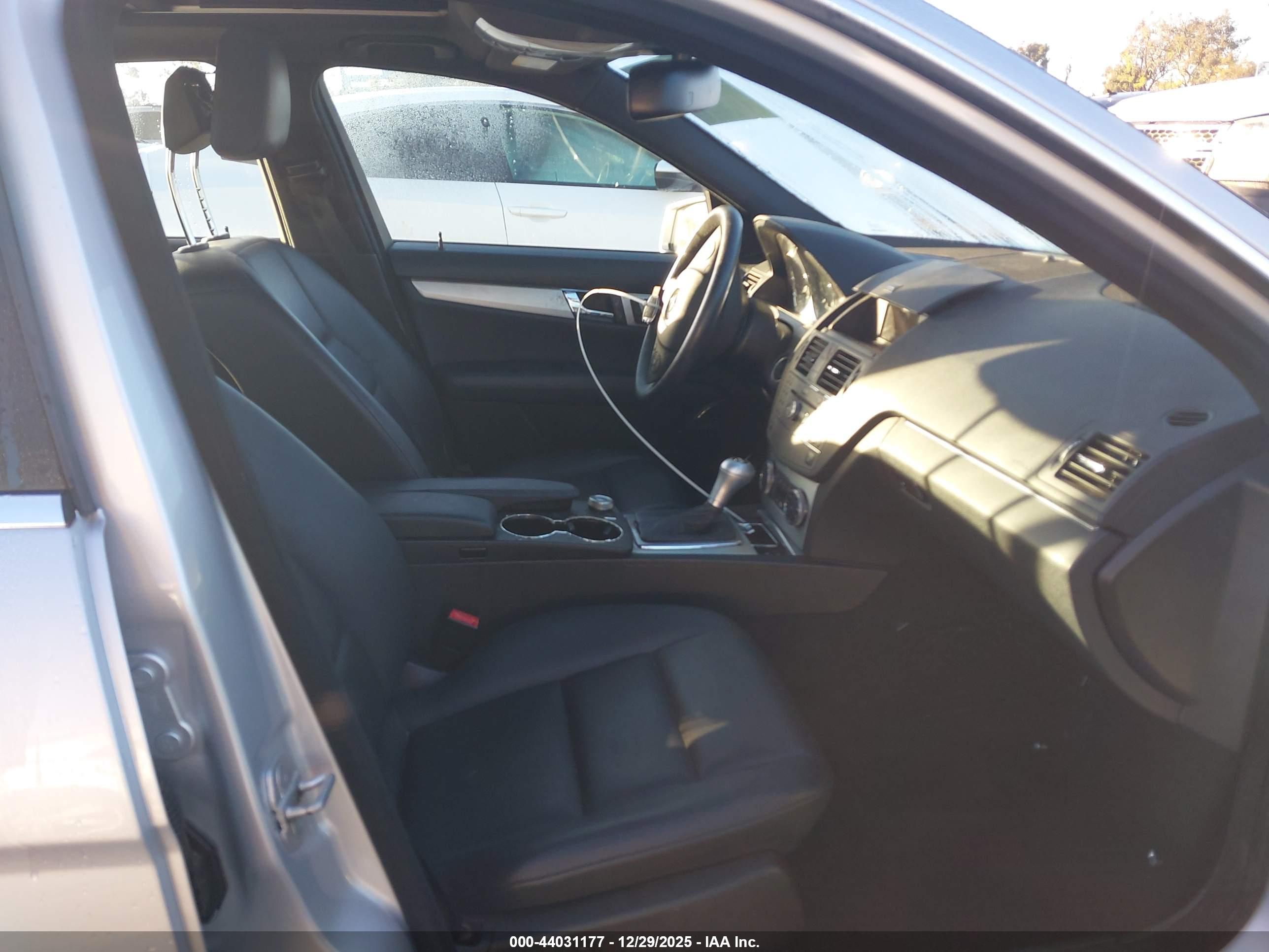 MERCEDES-BENZ C image 5