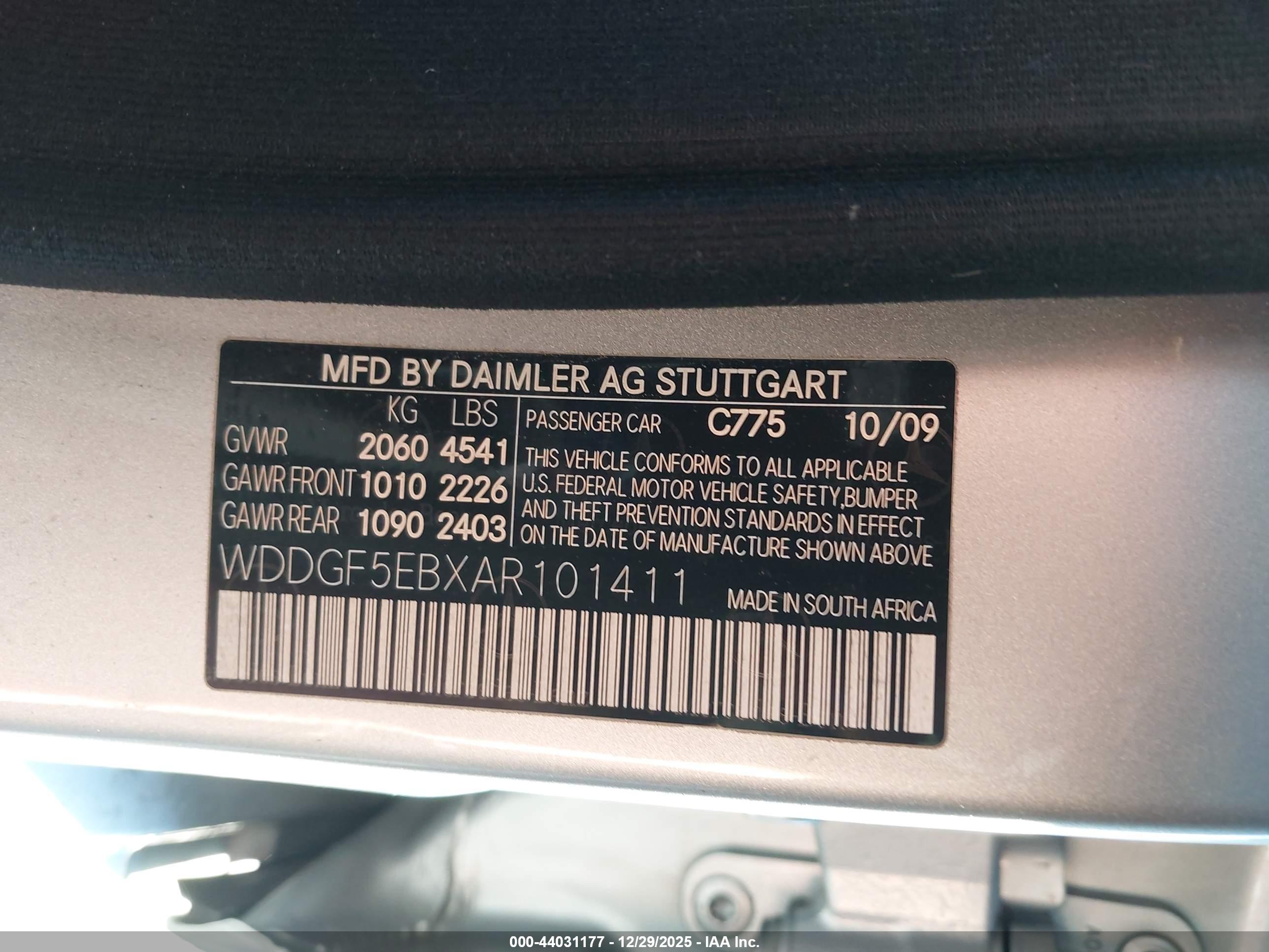 MERCEDES-BENZ C image 9