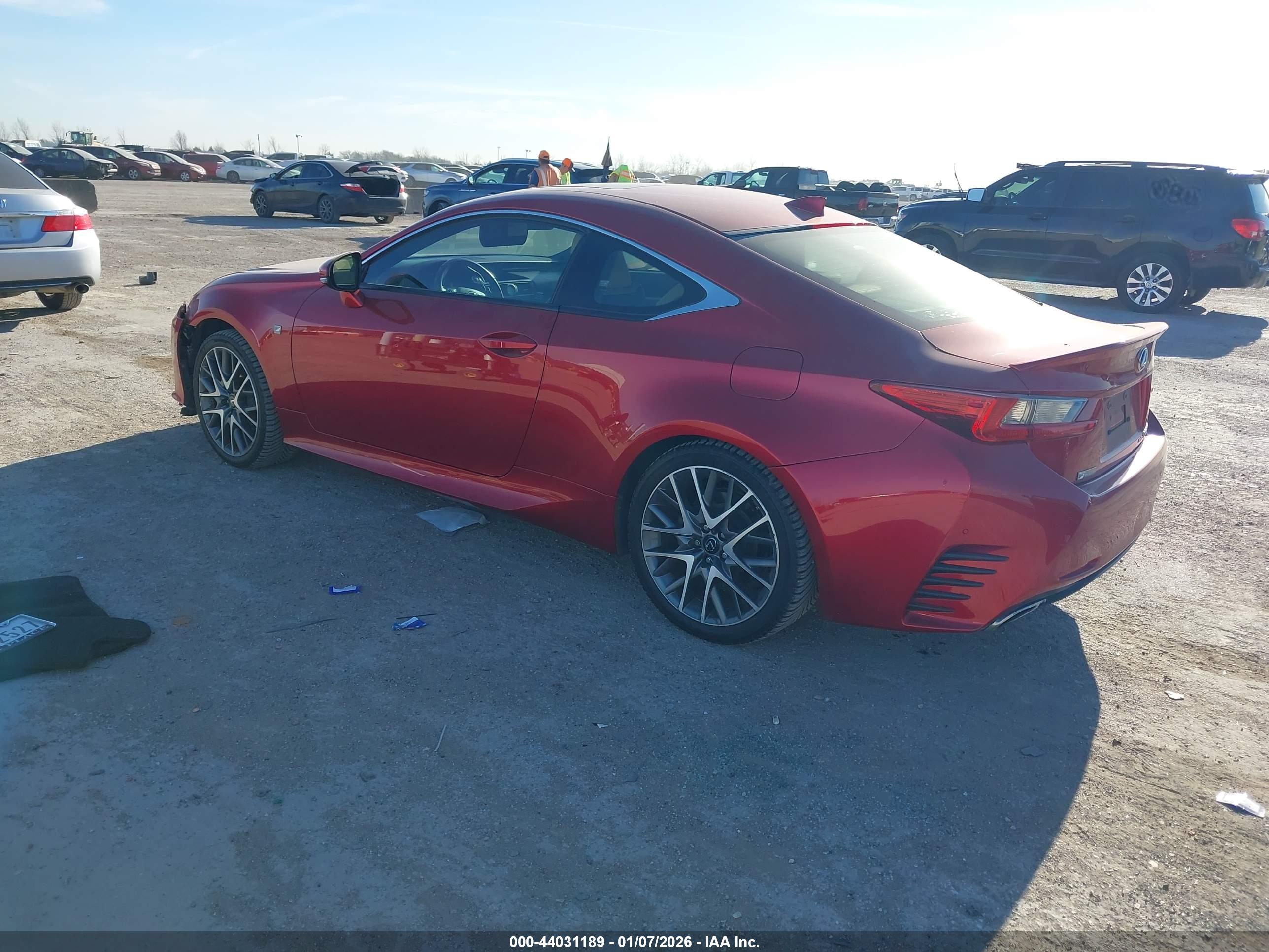 LEXUS RC image 3