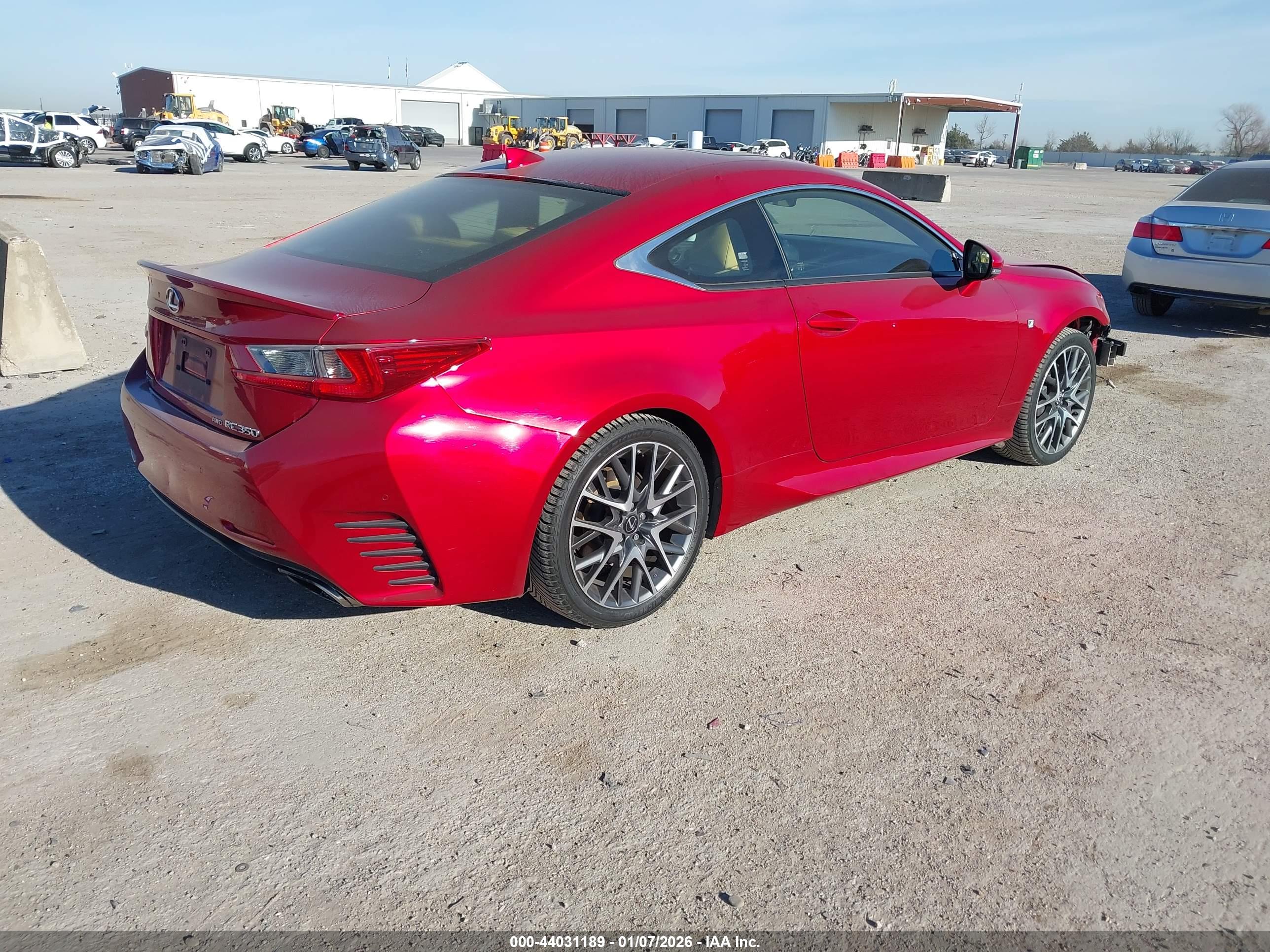 LEXUS RC image 4