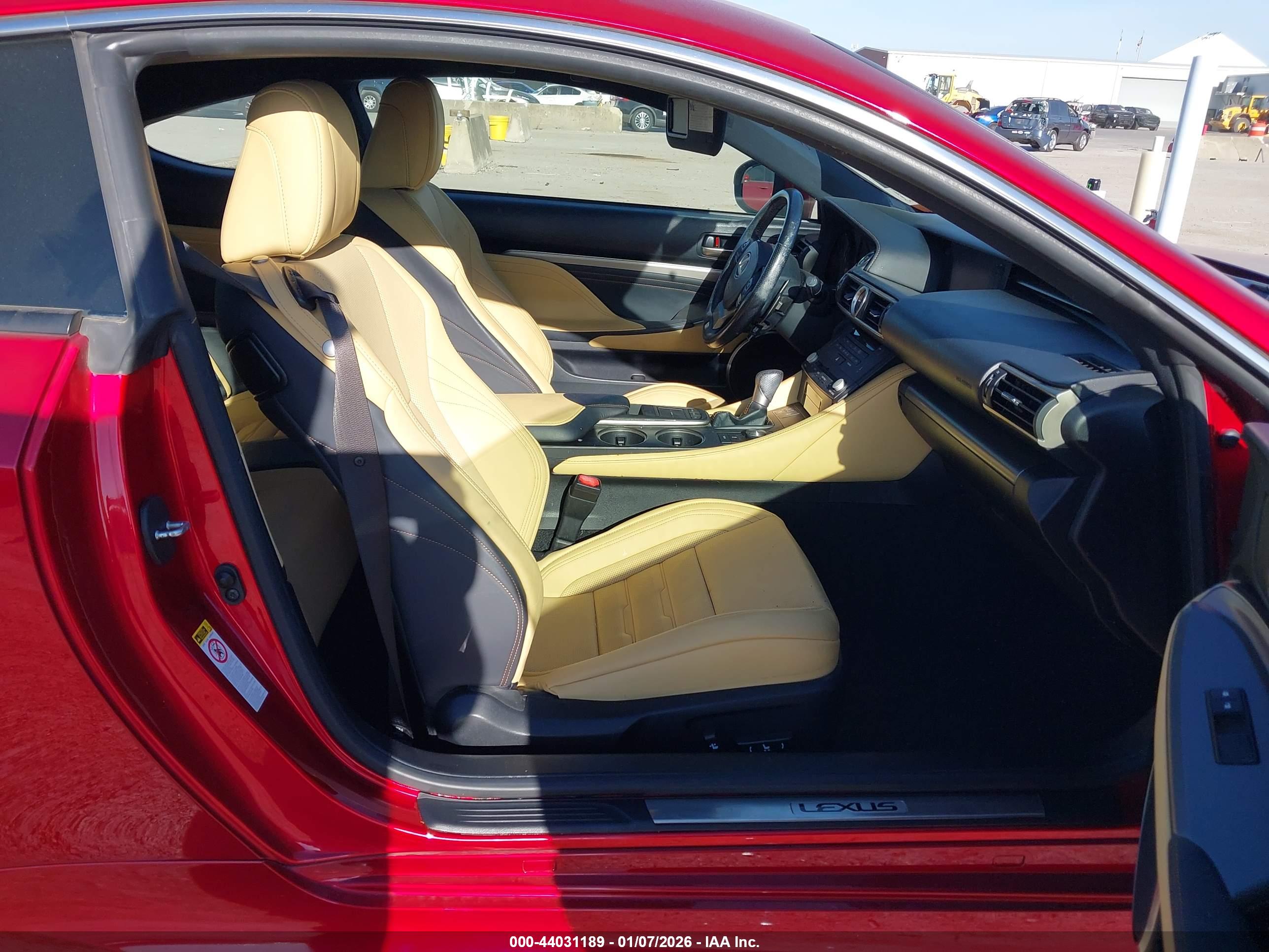 LEXUS RC image 5