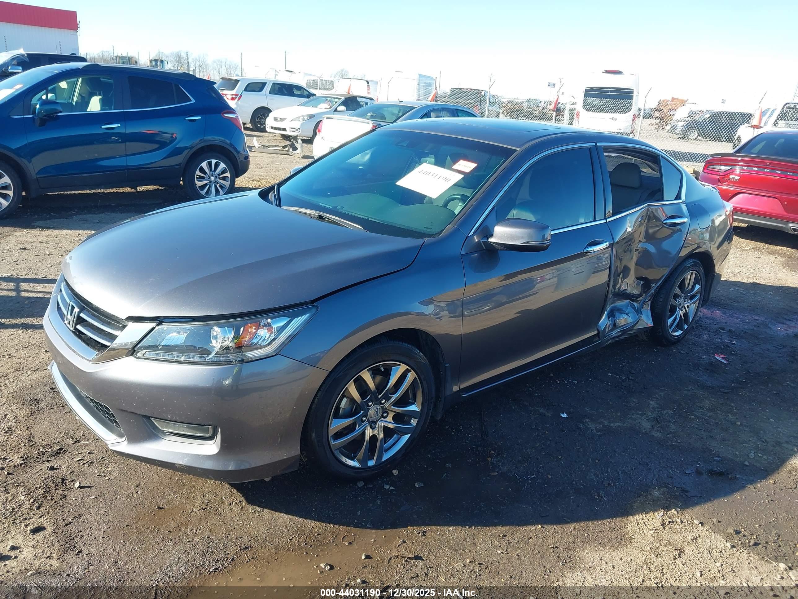HONDA ACCORD image 2