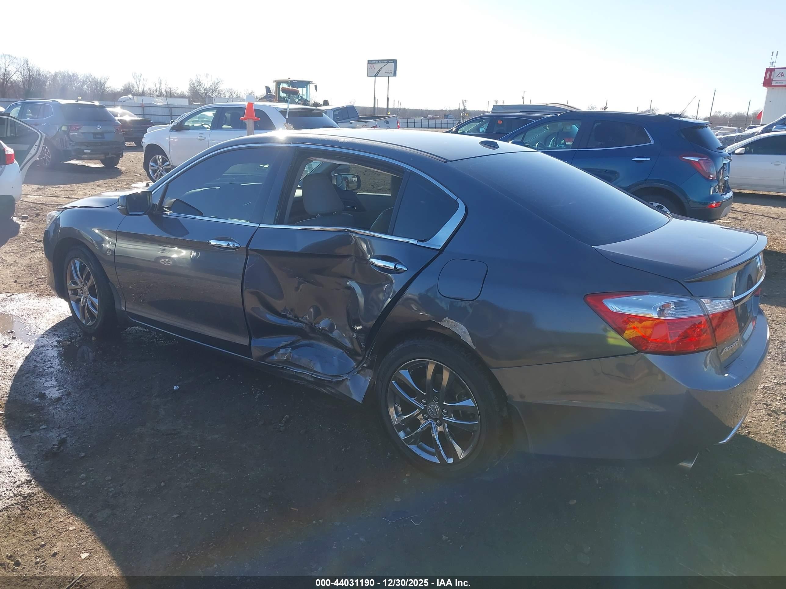 HONDA ACCORD image 3