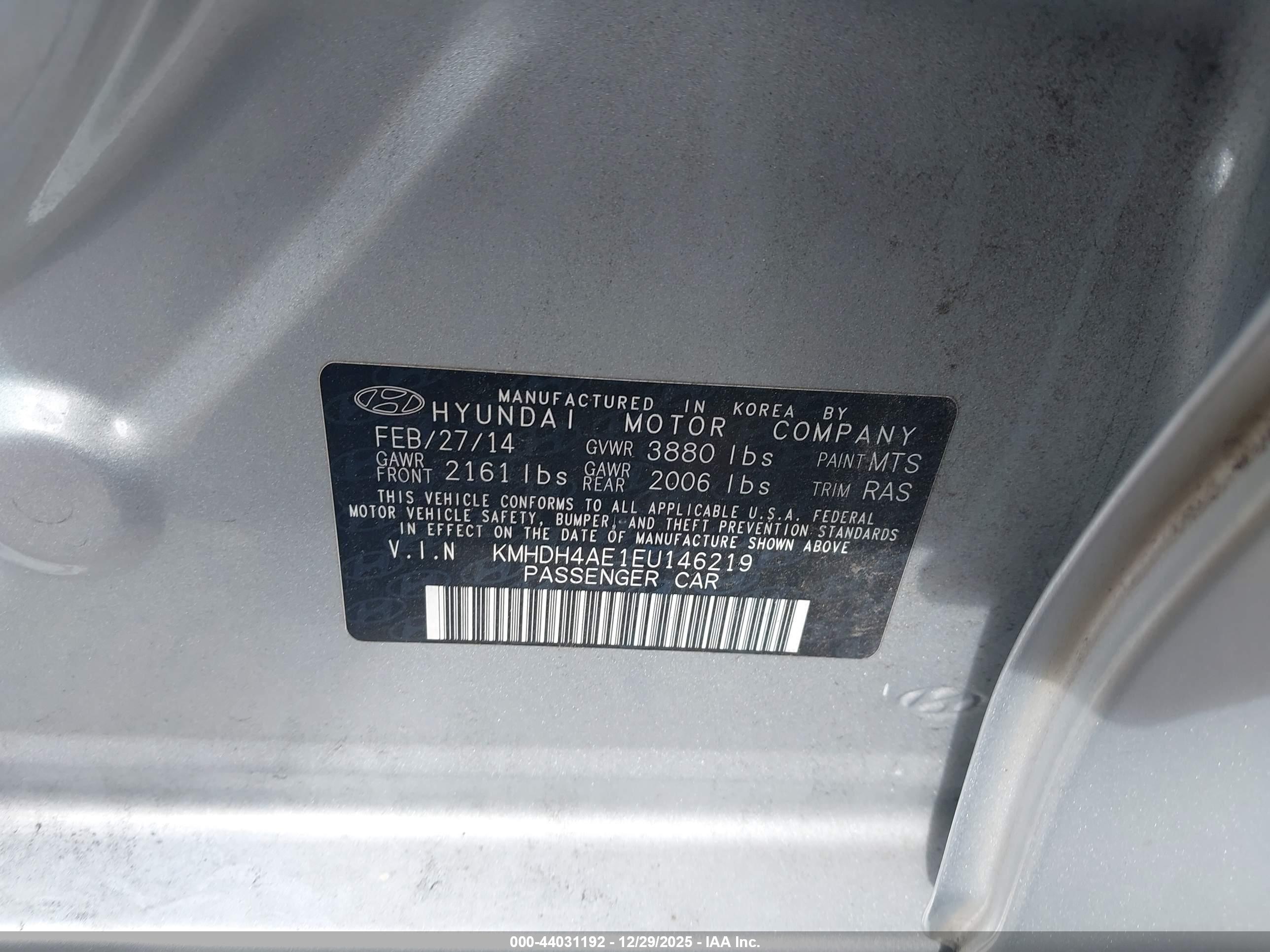 HYUNDAI ELANTRA image 9