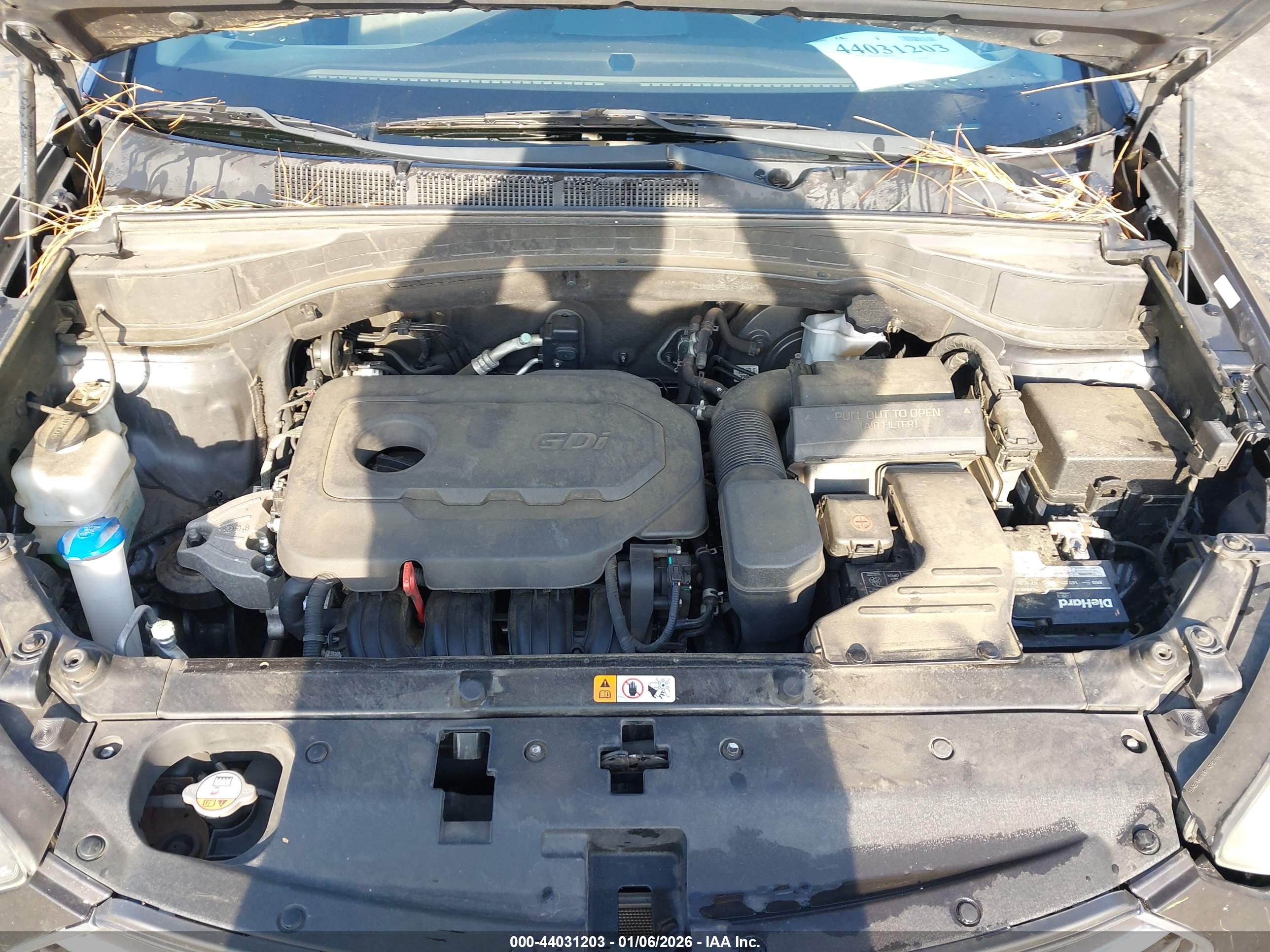 HYUNDAI SANTA image 10