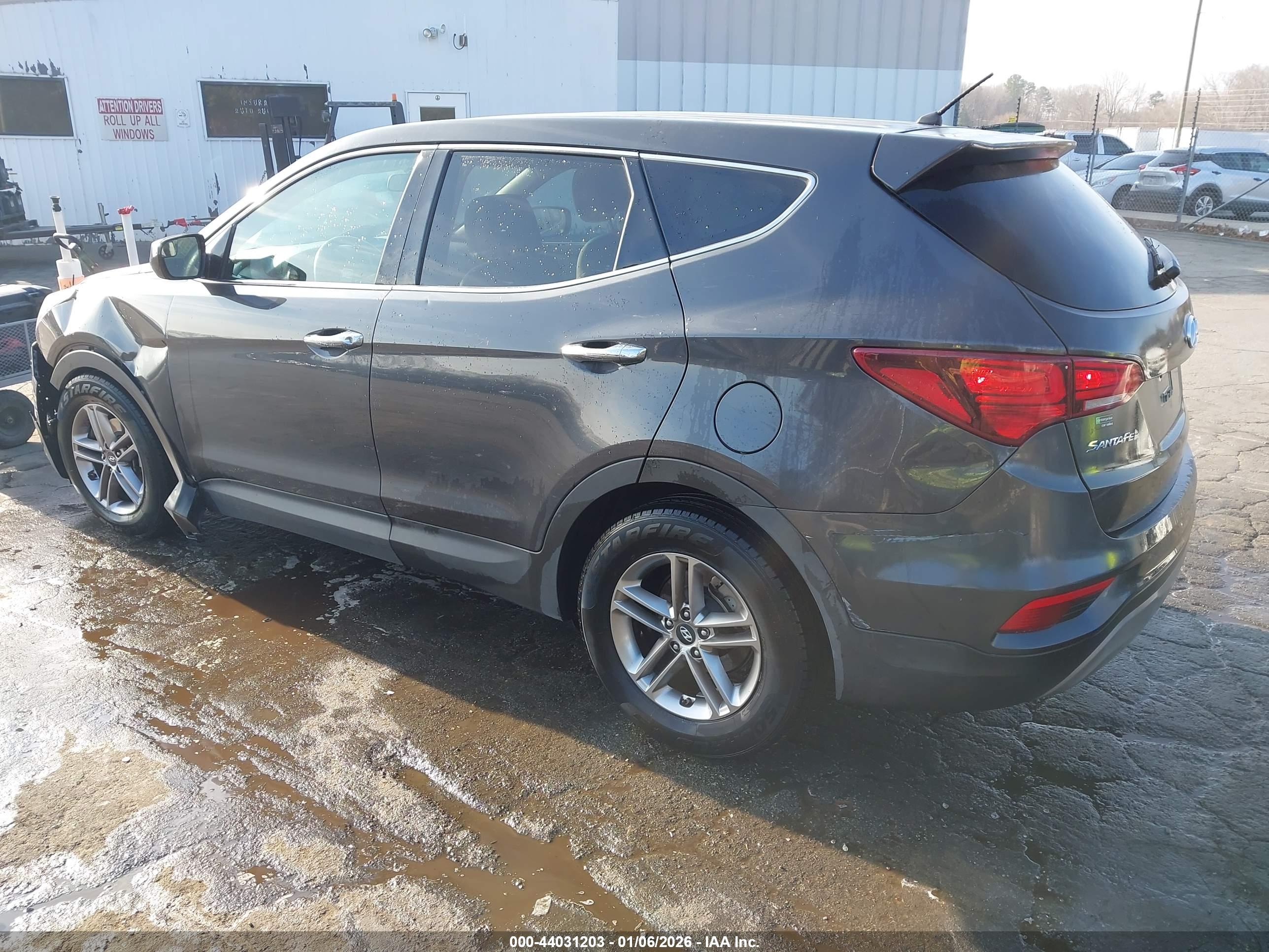 HYUNDAI SANTA image 3