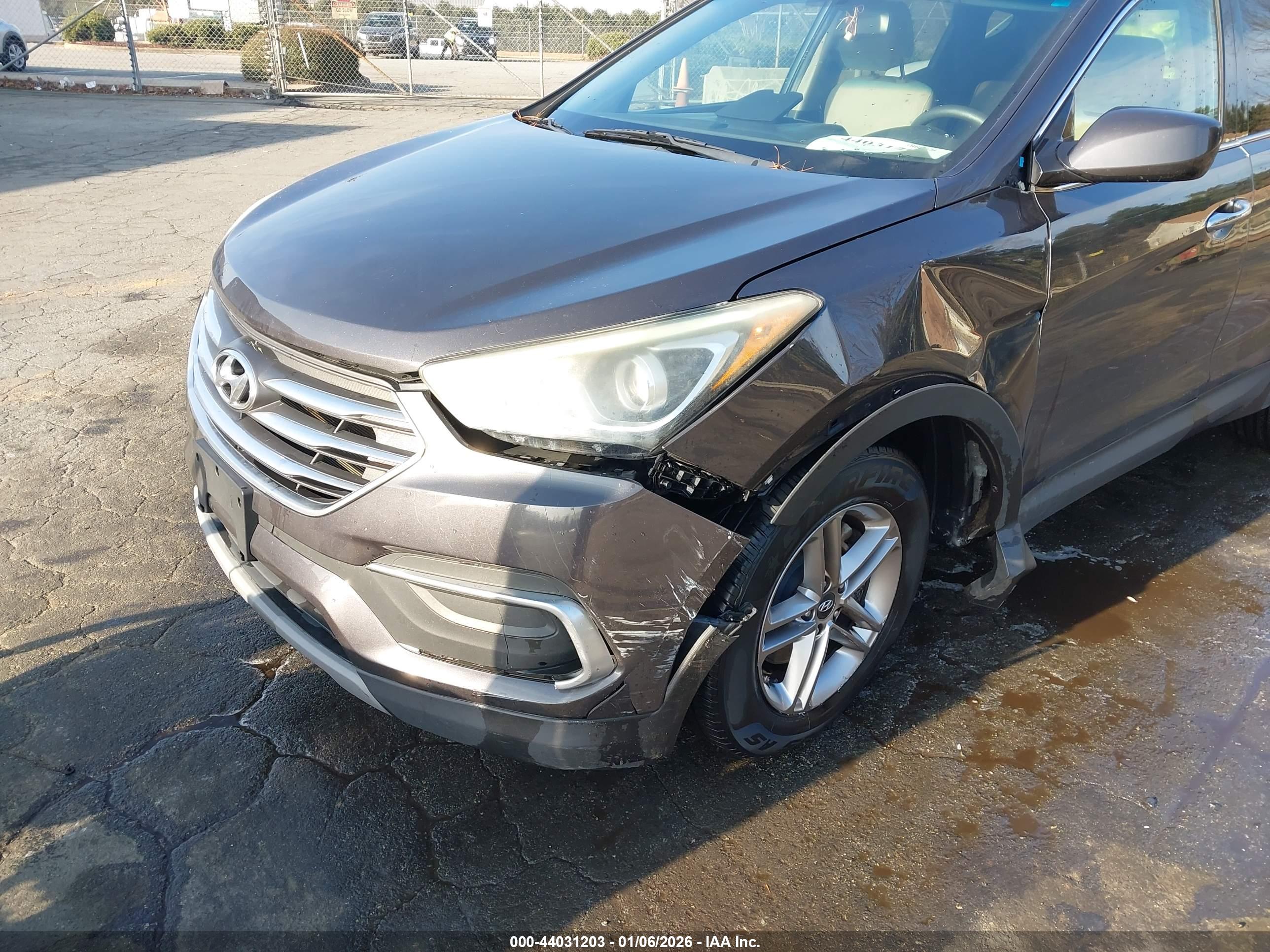 HYUNDAI SANTA image 6