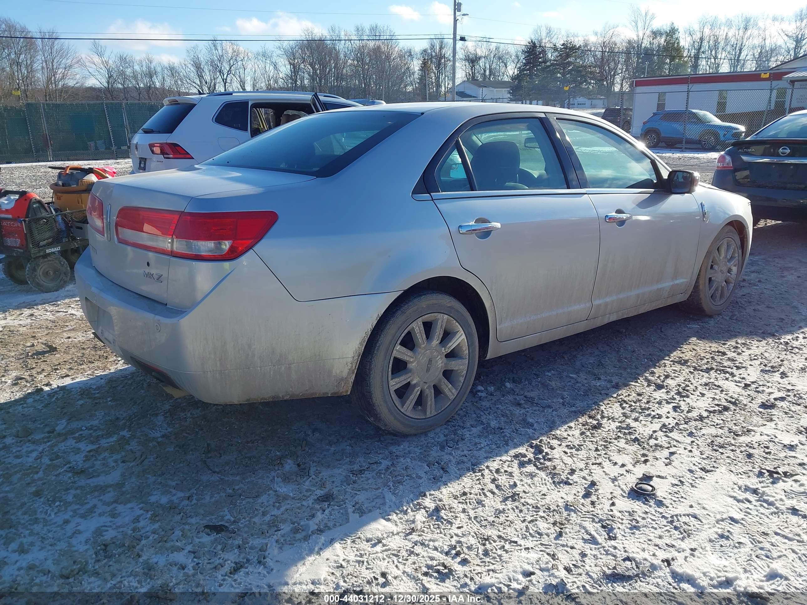 LINCOLN MKZ image 4