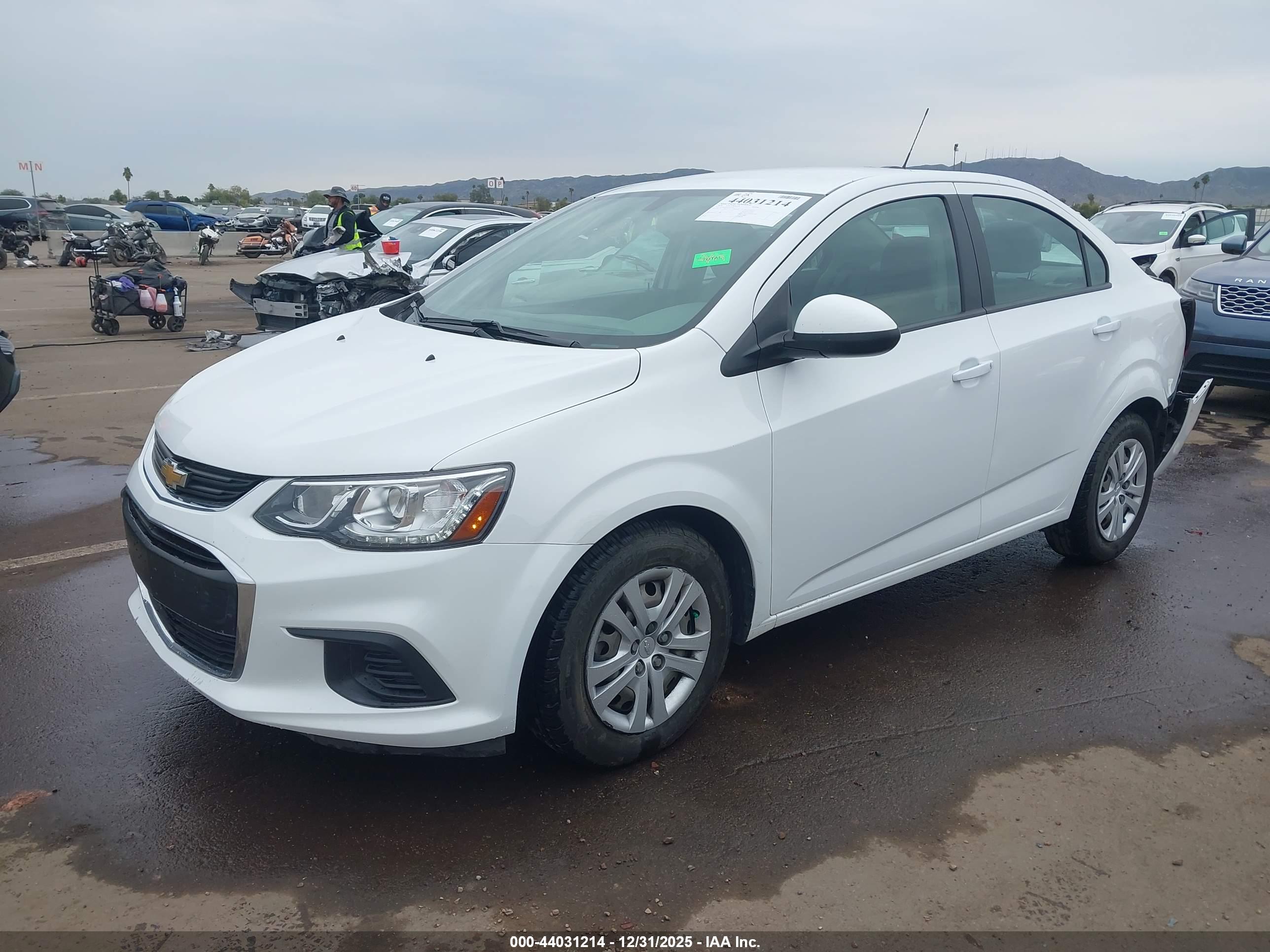 CHEVROLET SONIC image 2