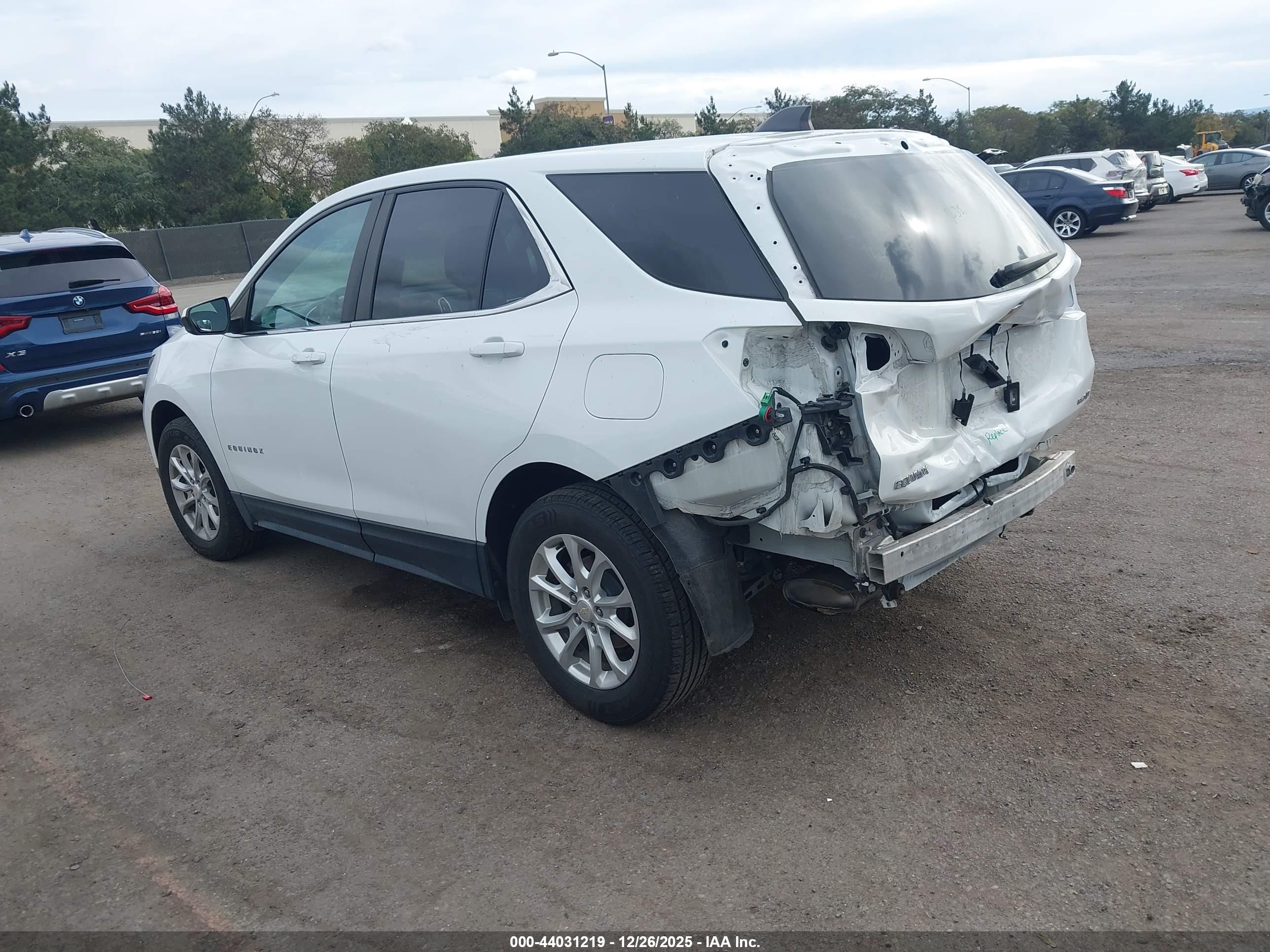 CHEVROLET EQUINOX image 3