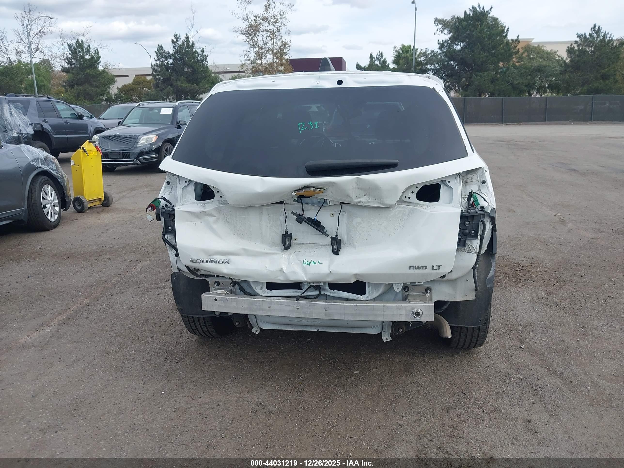 CHEVROLET EQUINOX image 6