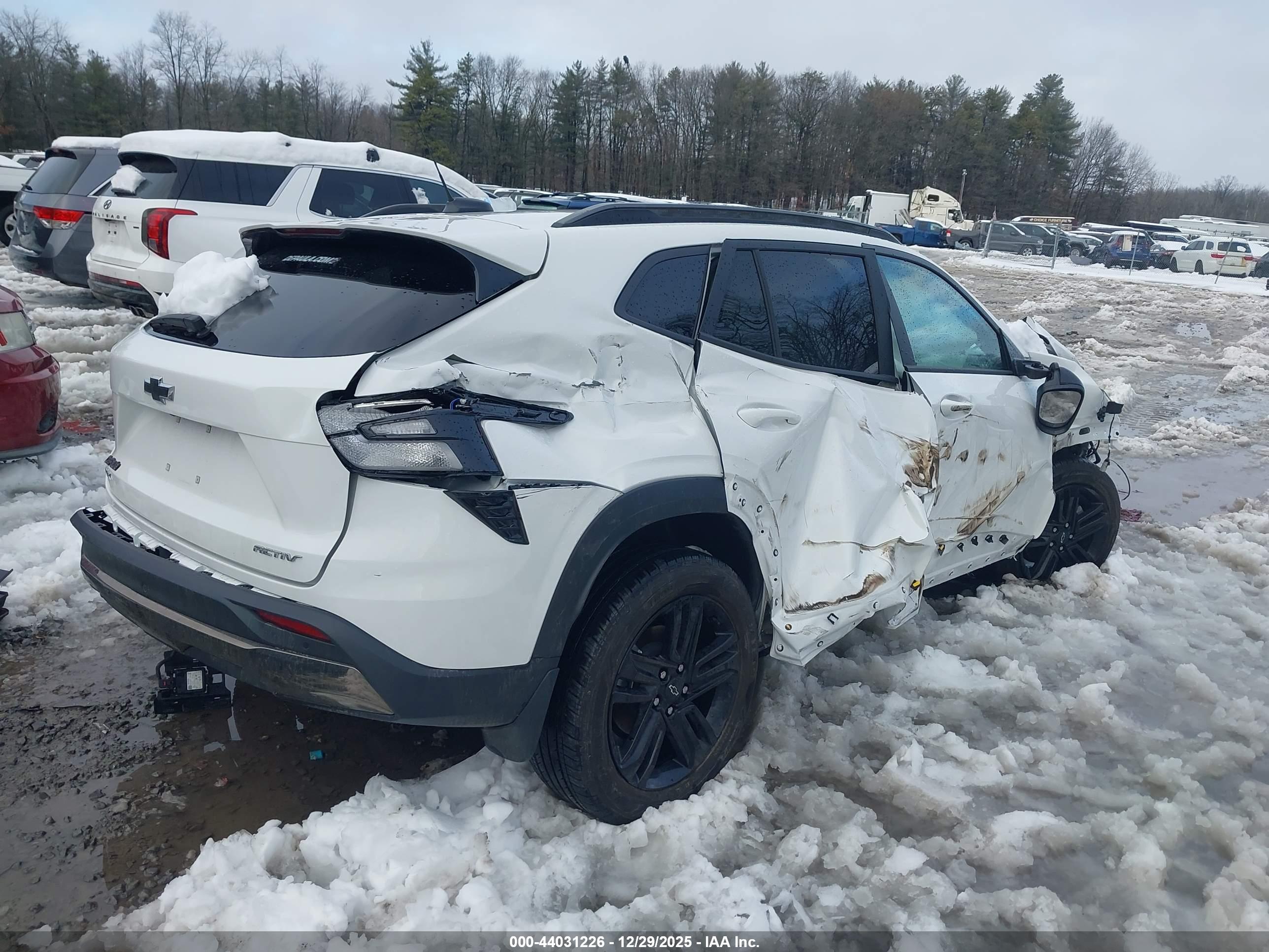 CHEVROLET TRAX image 4