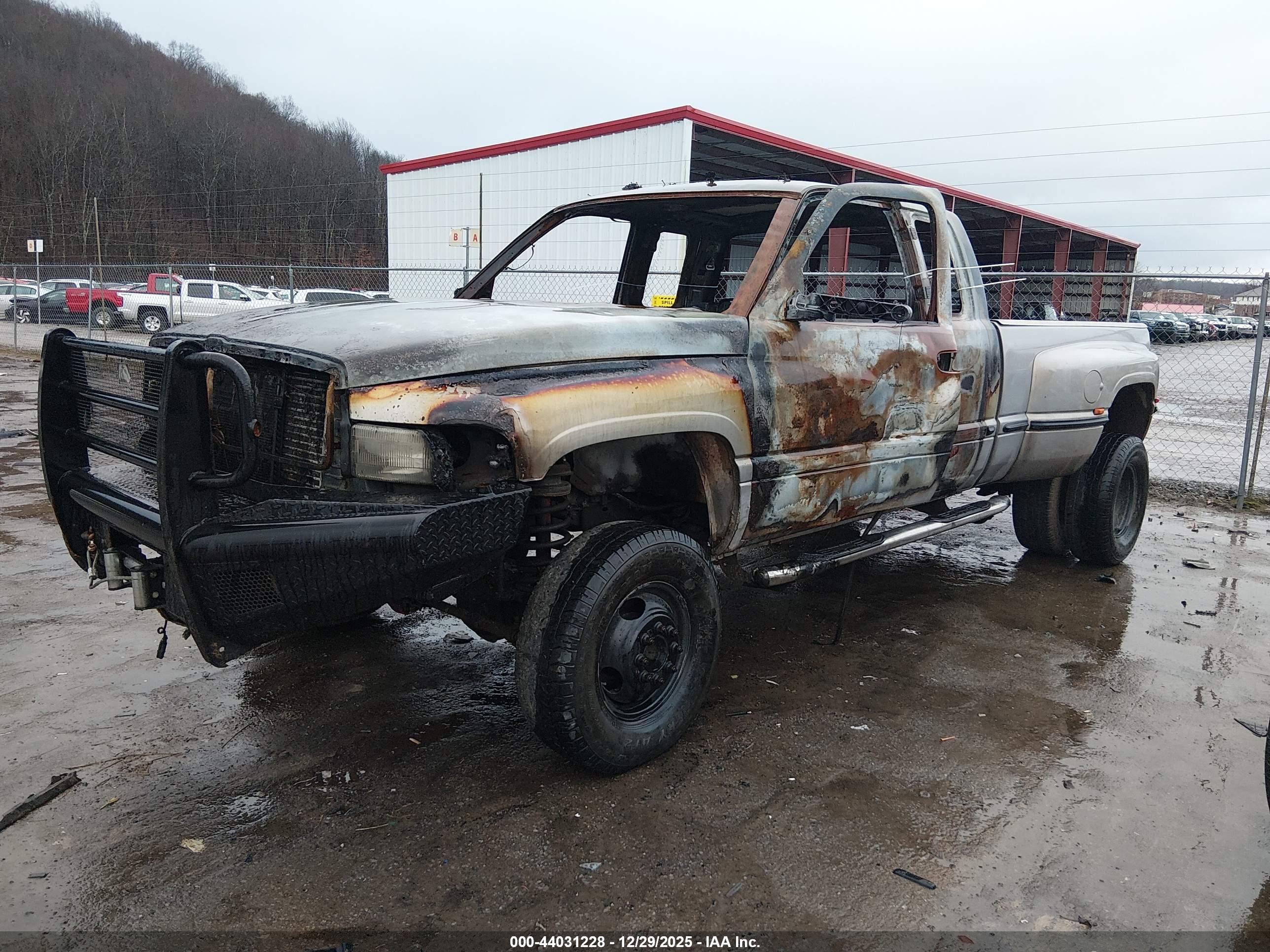 DODGE RAM image 2