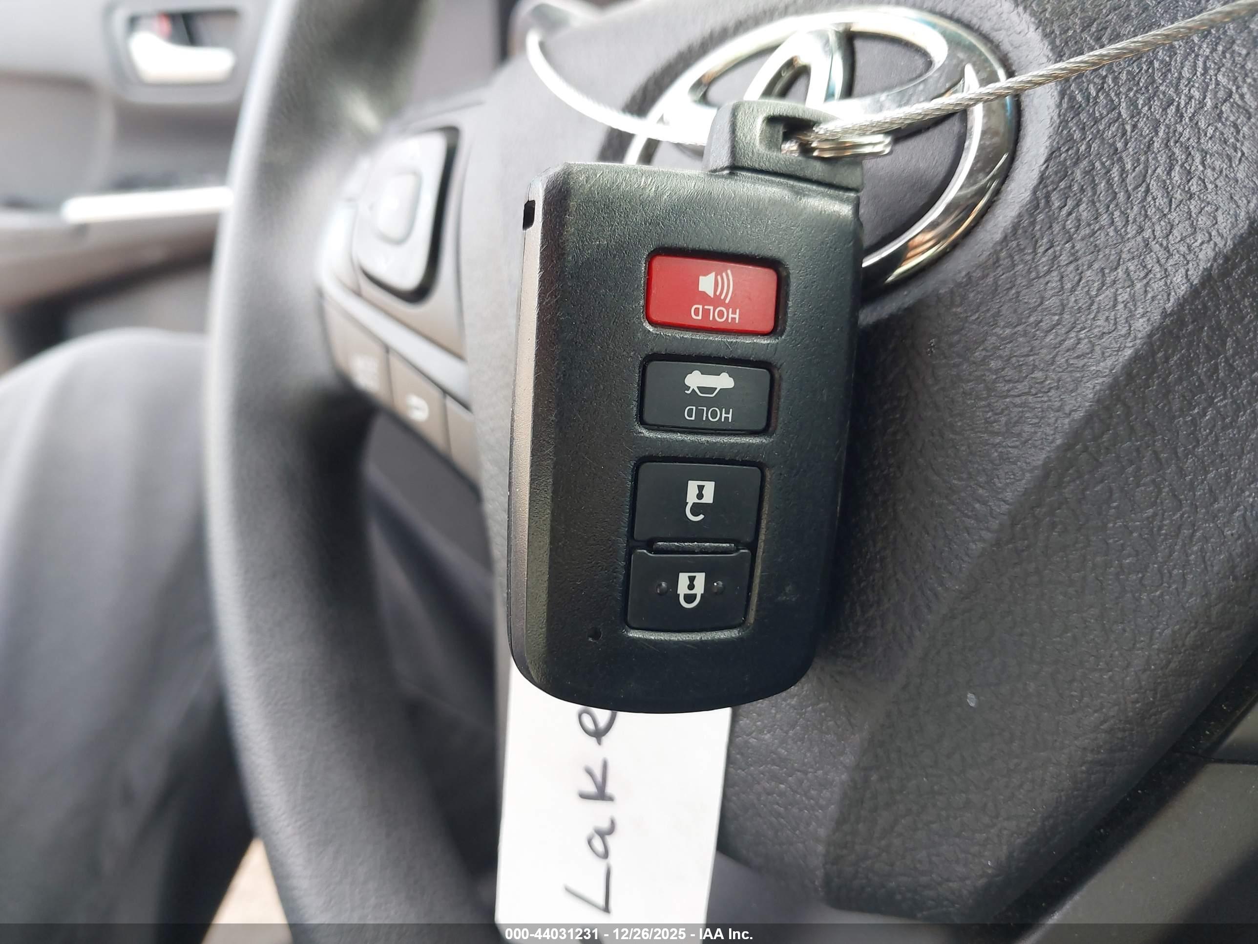 TOYOTA CAMRY image 11
